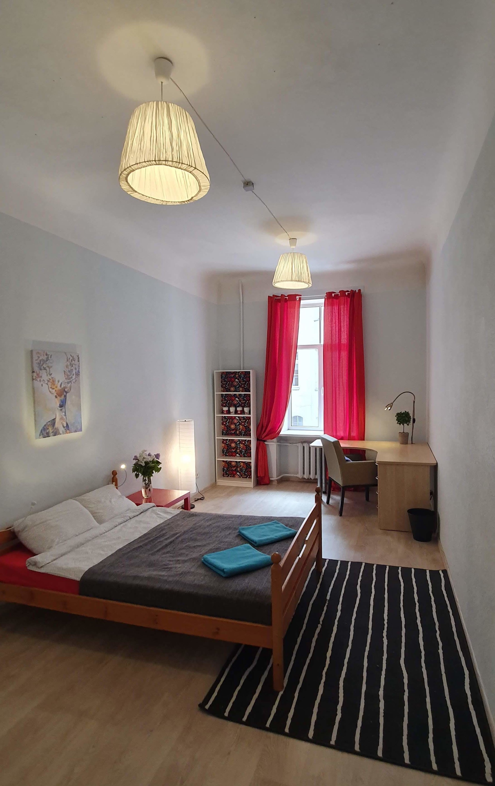 Rooms In Fully Equipped 3 Bedroom Apartment Centre