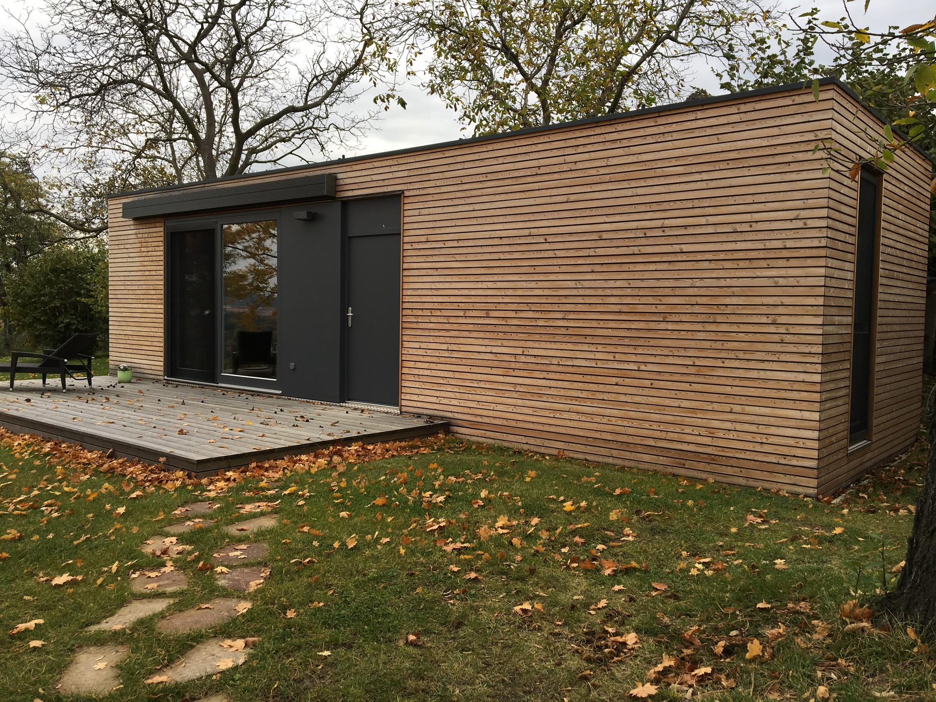 Fully equipped Garden House Rent studios Prague