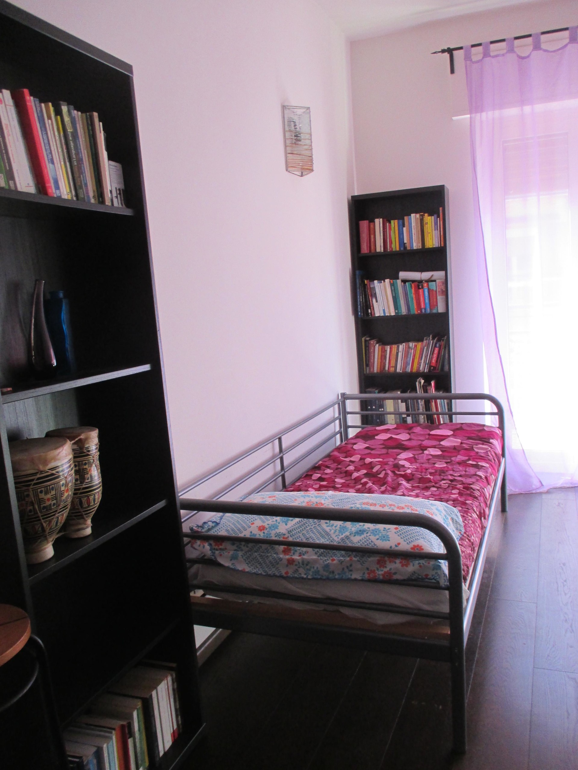 Fully furnished room for a single person in a two bedroom apartment