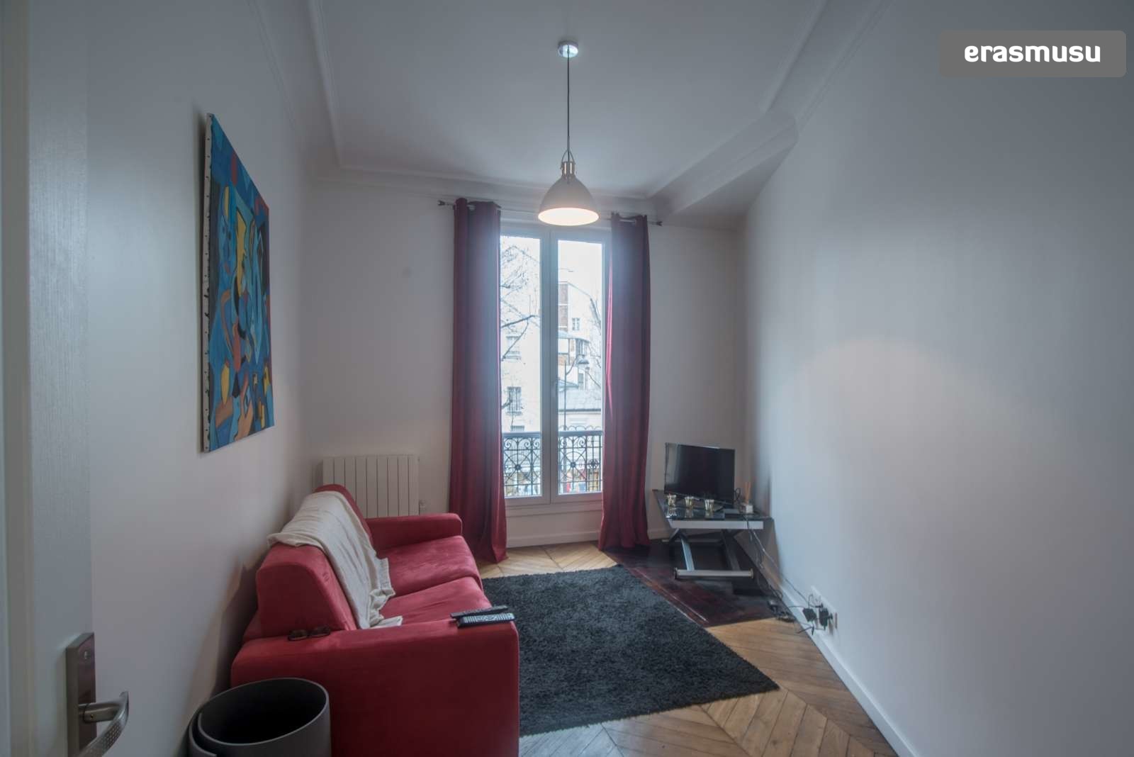 Fully Renovated 1 Bedroom Apartment For Rent In St Ambroise Bail De Mobilite Flat Rent Paris