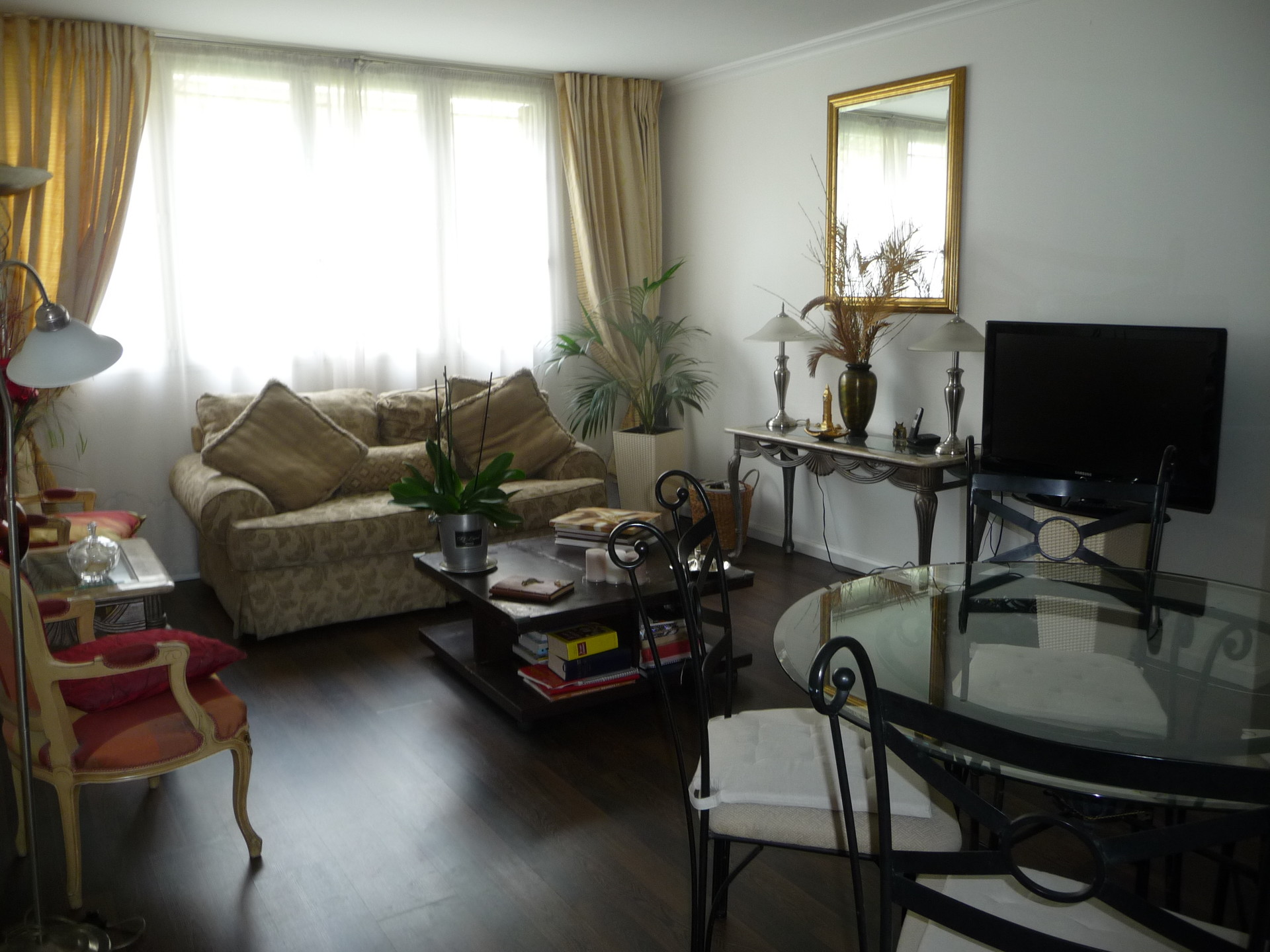 Grand appartement en colocation à Colombes (92) pour 3 Etudiantes proche de Paris SaintLazare