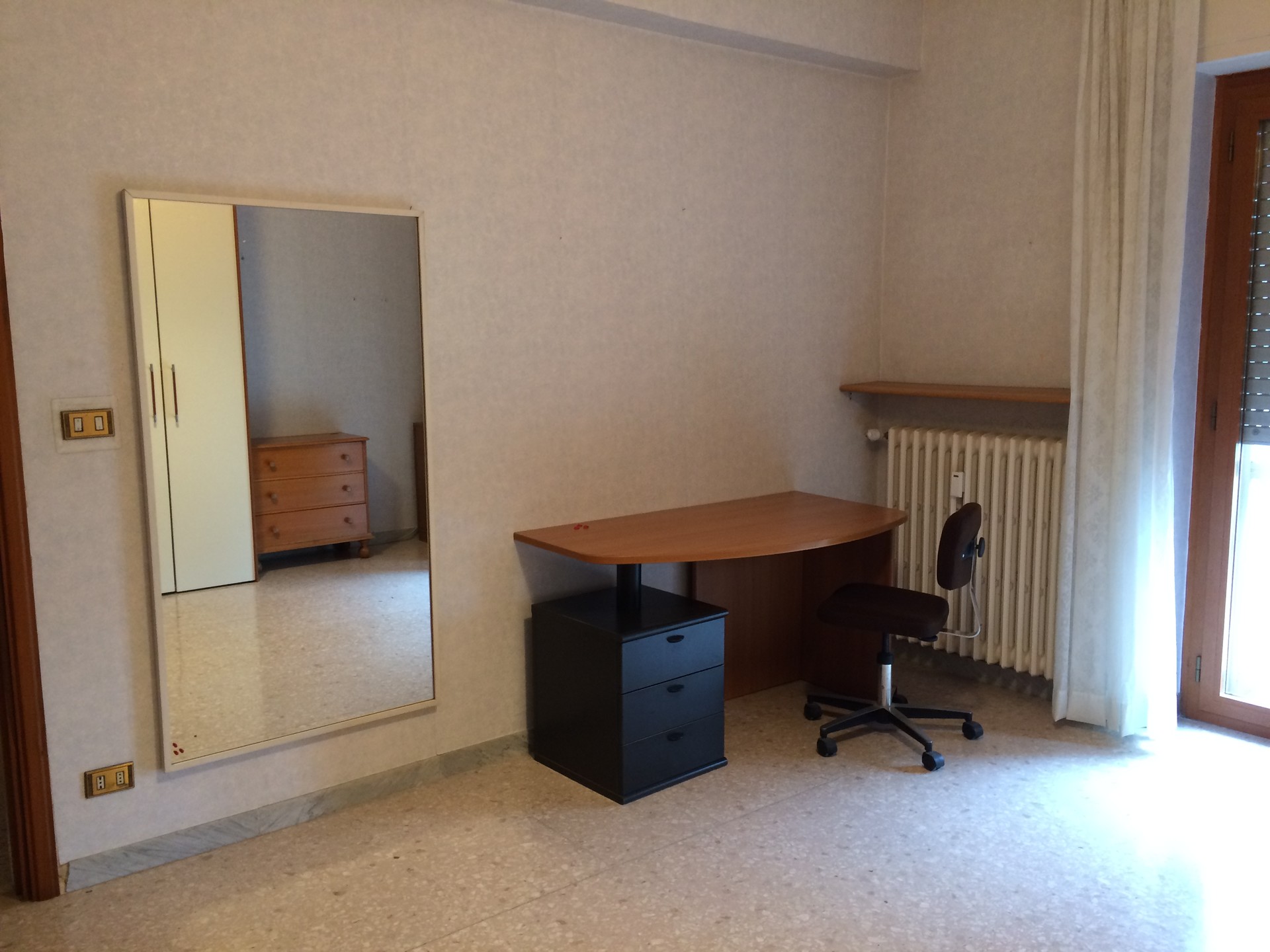 Beautiful Single Student Room For Rent In 4 Bedroom Flat In Campobasso With Elevator And With Storage Area
