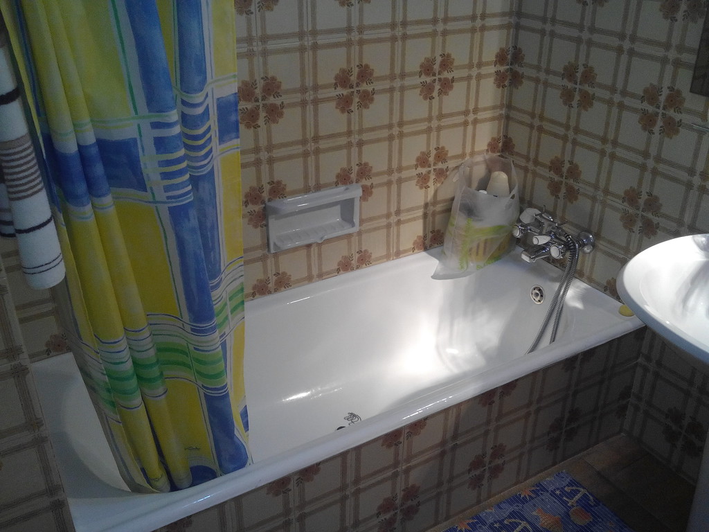 Great double room with 2 beds in an apartment in the center of Vila Nova de Gaia