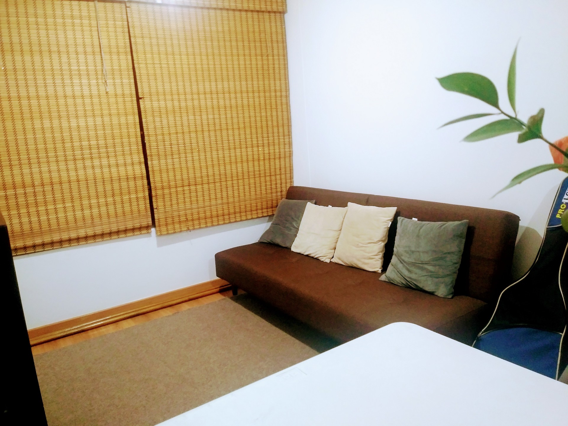 Habitación de 8m2. Conjunto residencial con piscina y gimnasio Room