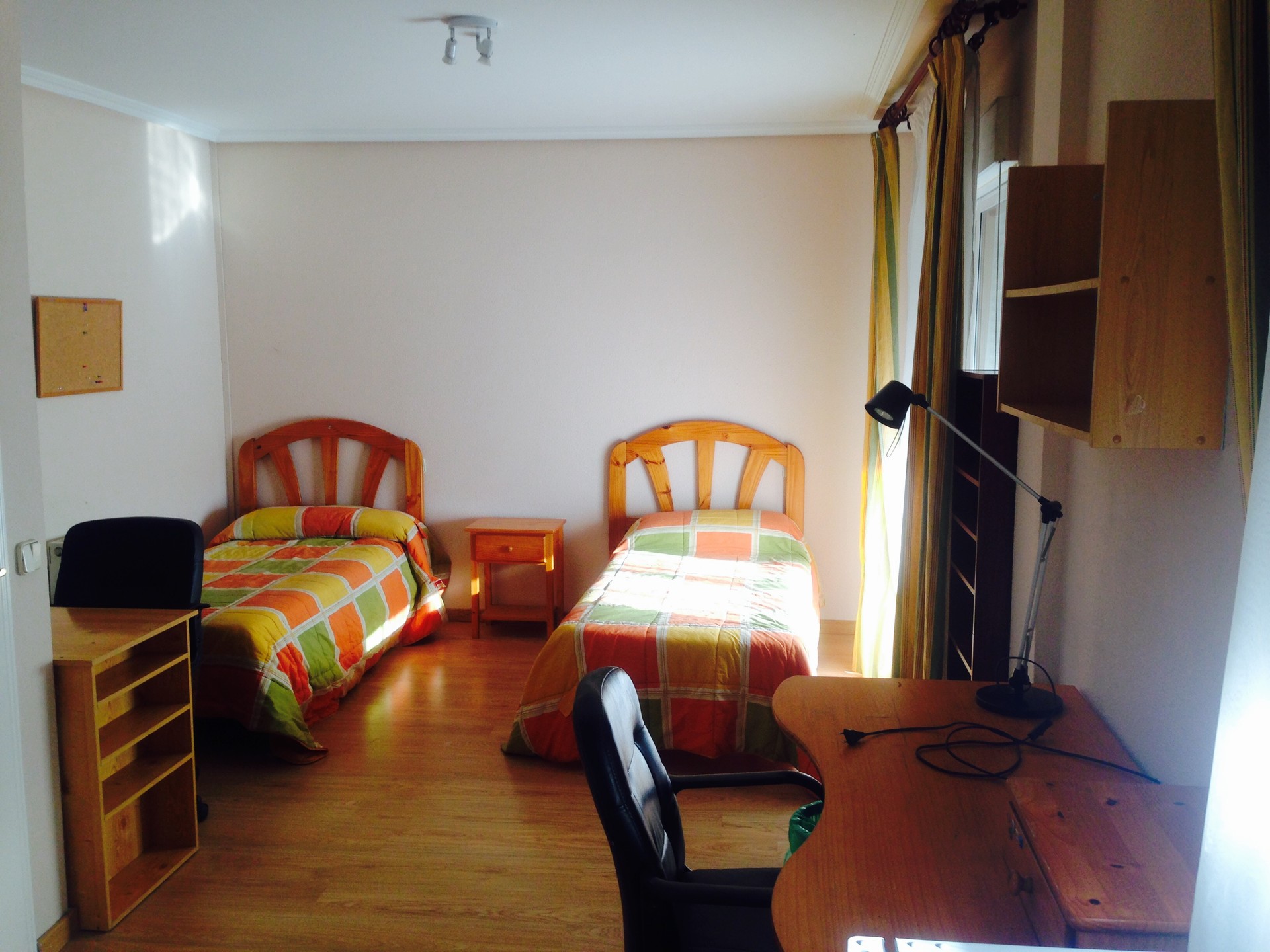 Grandisima habitacion SUITE (dormitorio VIP) con baño incluido, terraza