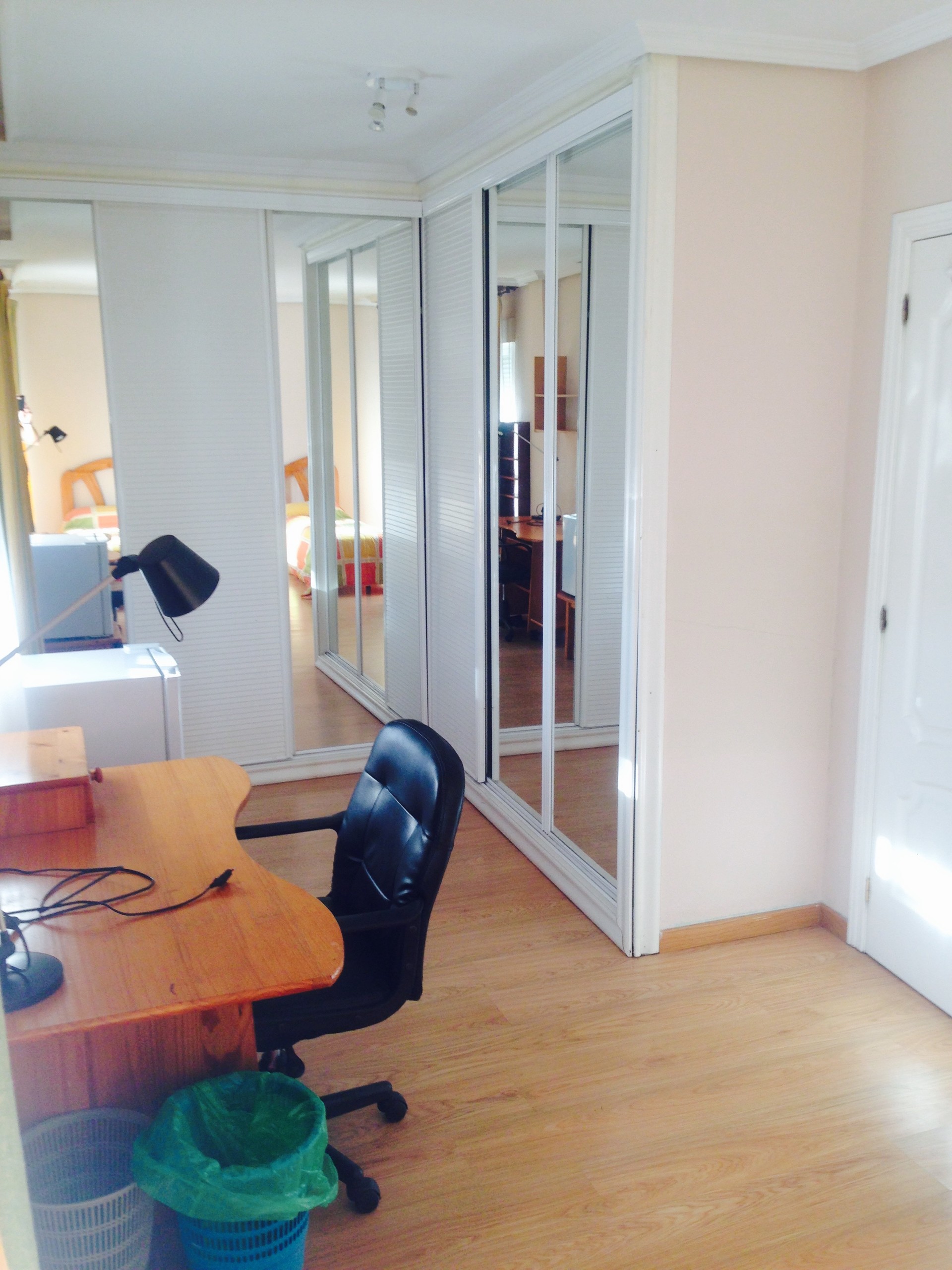 Grandisima habitacion SUITE (dormitorio VIP) con baño incluido, terraza