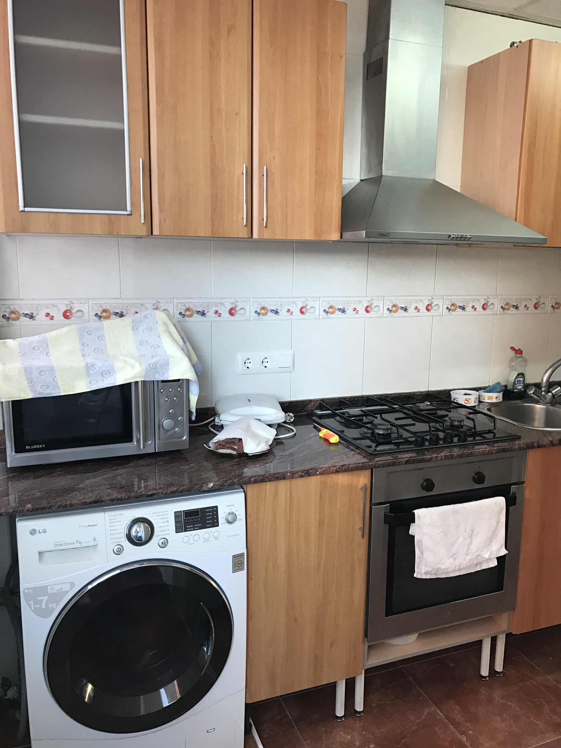 Habitación doble y luminosa con baño privado | Alquiler habitaciones