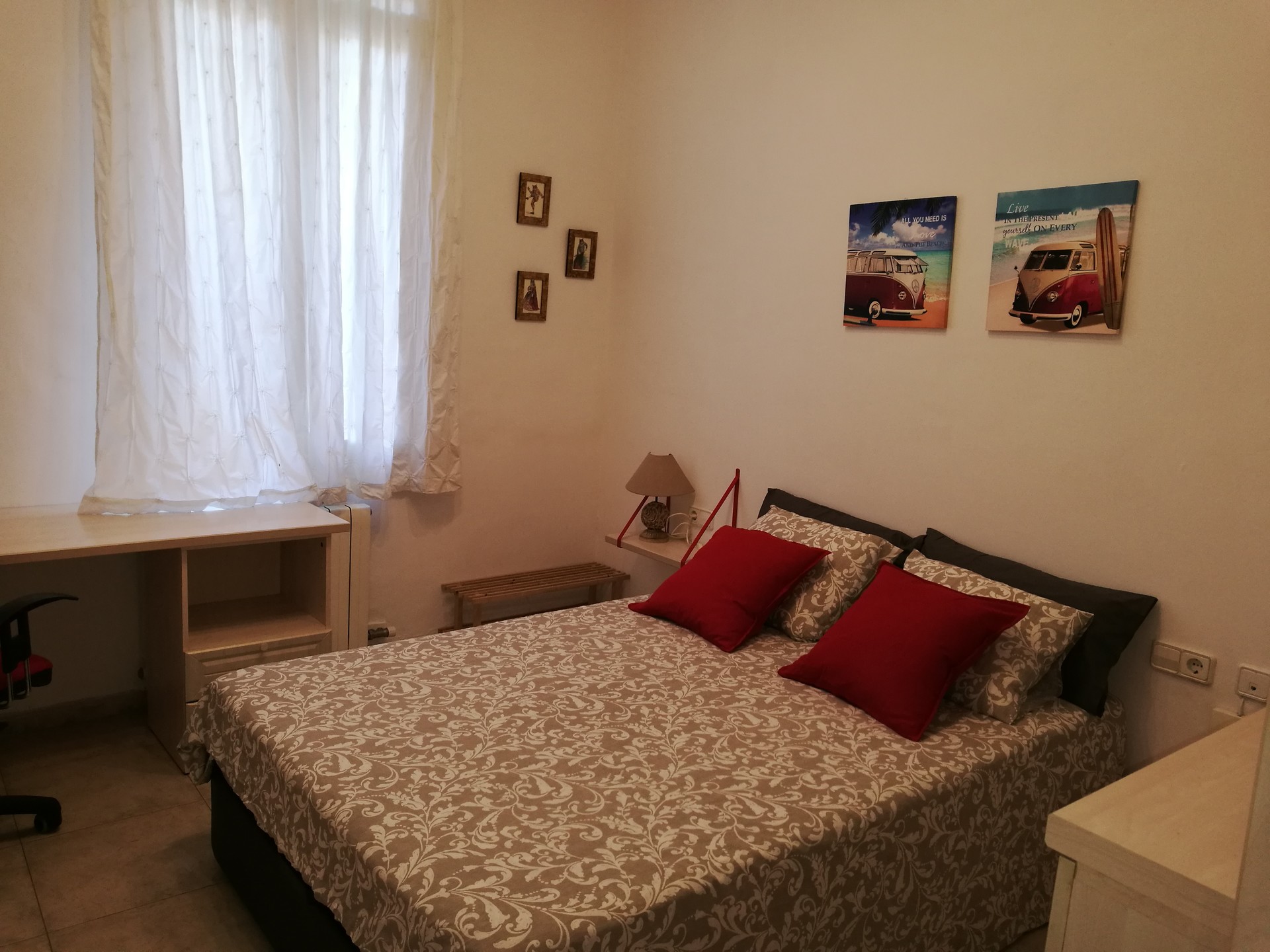 Habitación doble para una persona en zona centro de Terrassa Alquiler