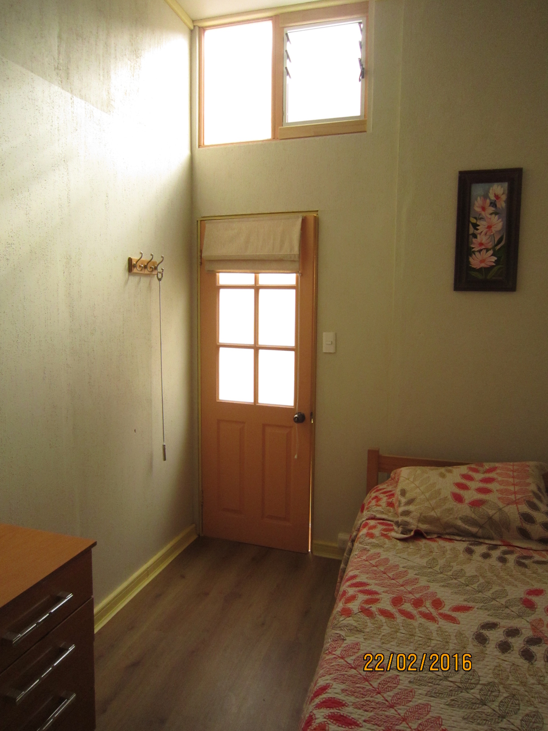 Habitación Individual cama de 1 plaza con baño compartido | Residencias