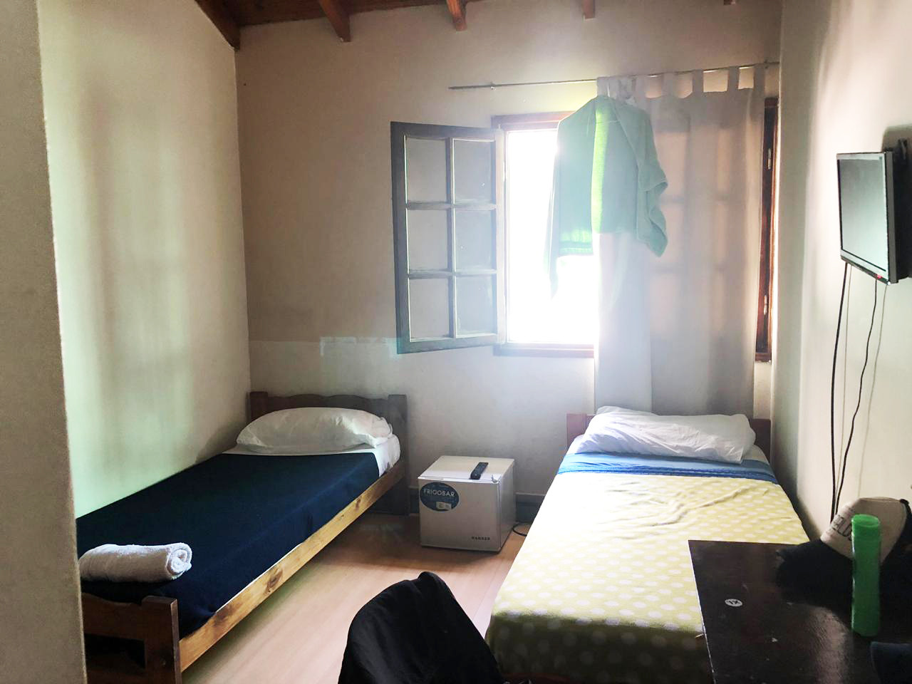 Habitación individual o doble en segundo piso | Alquiler habitaciones