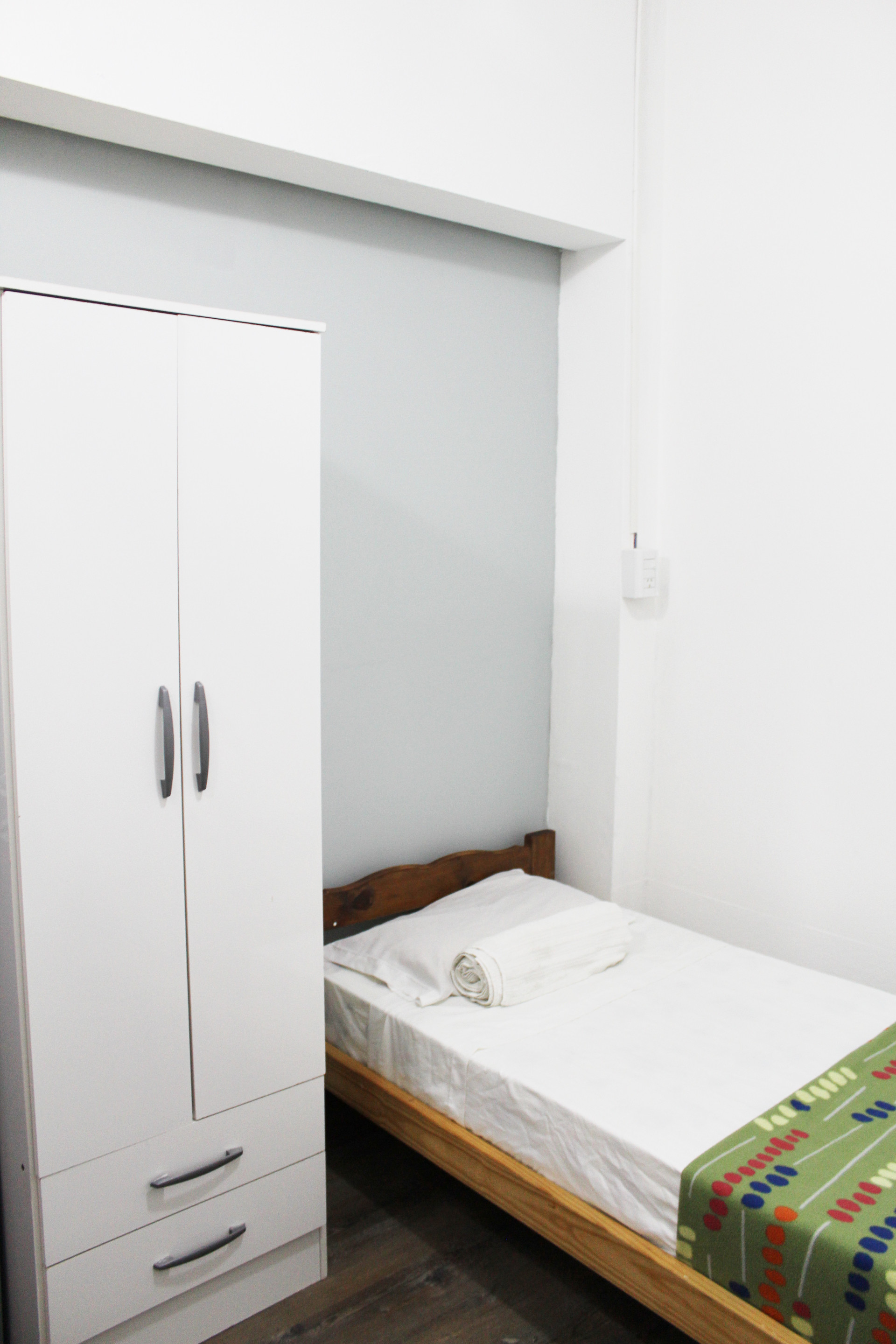 Room For Rent In 14 Bedroom Apartment In Buenos Aires With Internet And With Cleaning Service