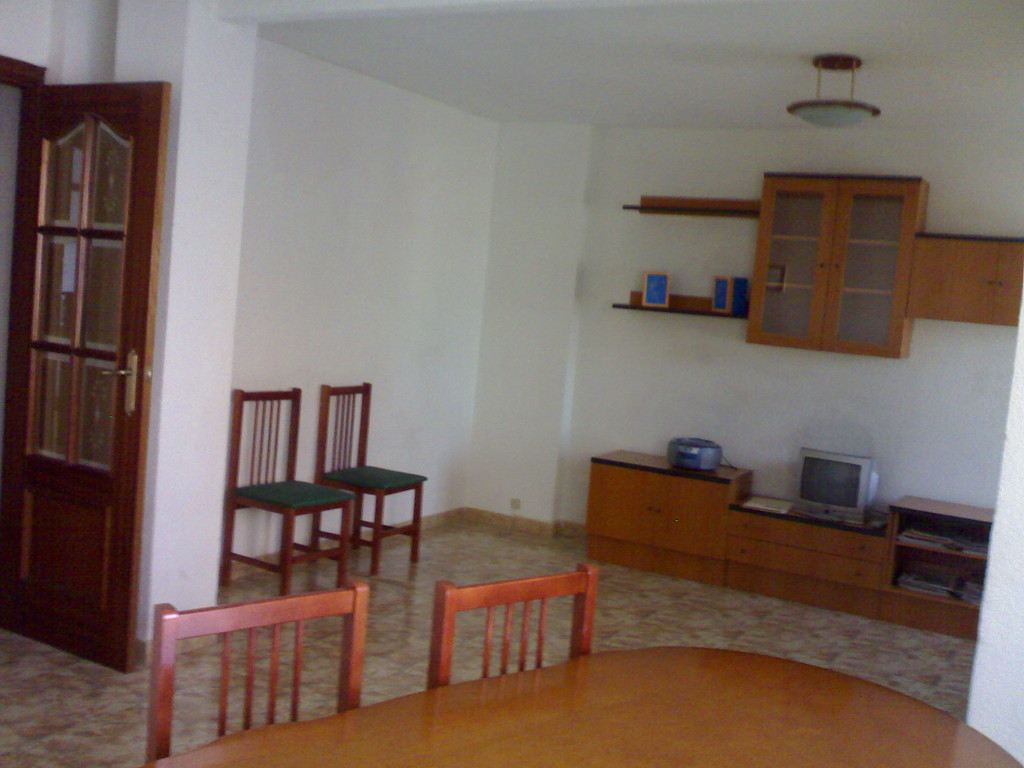 Room for rent in Shared Flat for students in Alcalá de ...