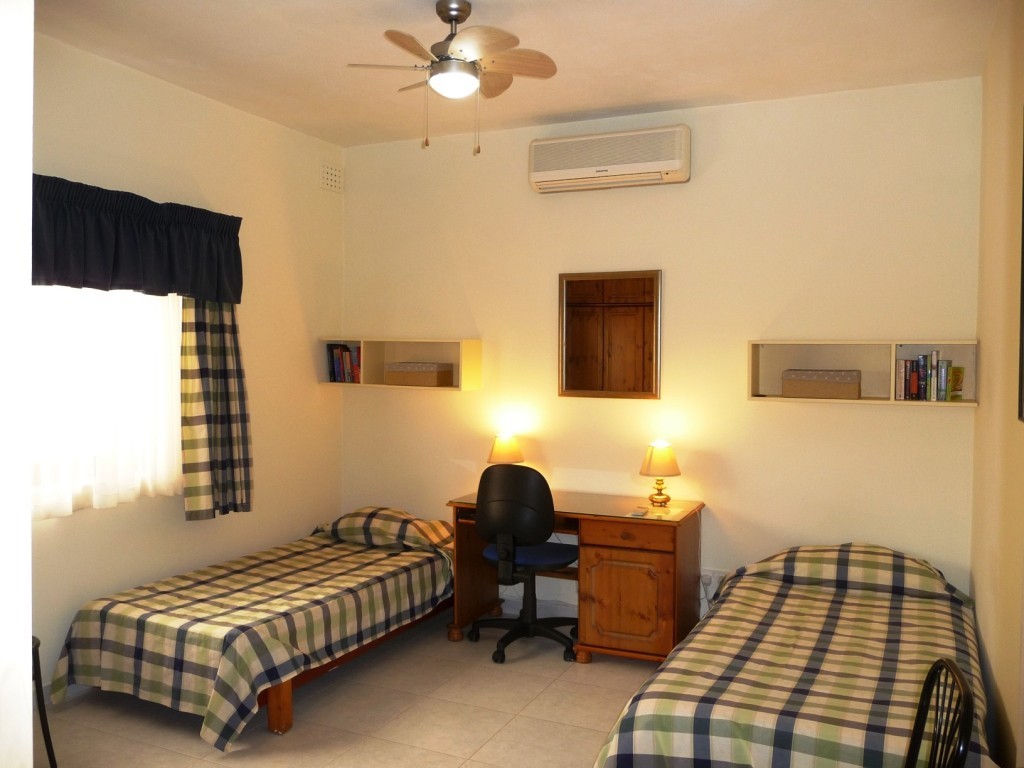 Home stay rooms next to the University of Malta University dorm San Gwann Home stay rooms next to the University of Malta University dorm San Gwann