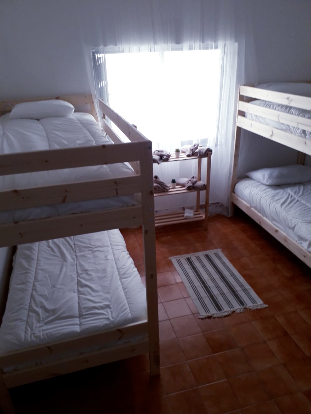 Hostel Backpackers In Almada Near Fonte Da Telha Beach