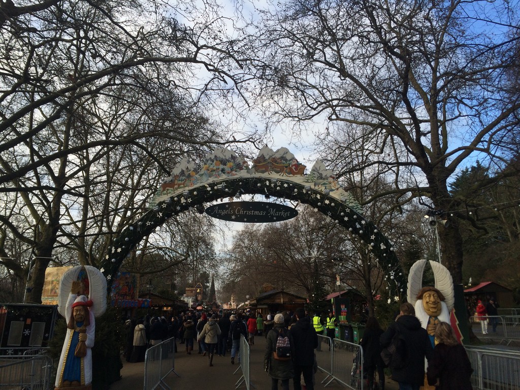 Hyde Park si trasforma in un mercatino natalizio