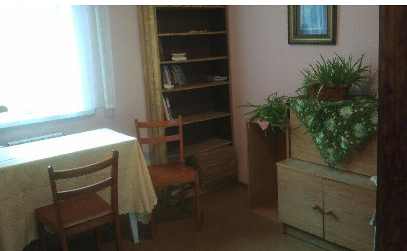 Room For Rent In 3 Bedroom Apartment In Warsaw