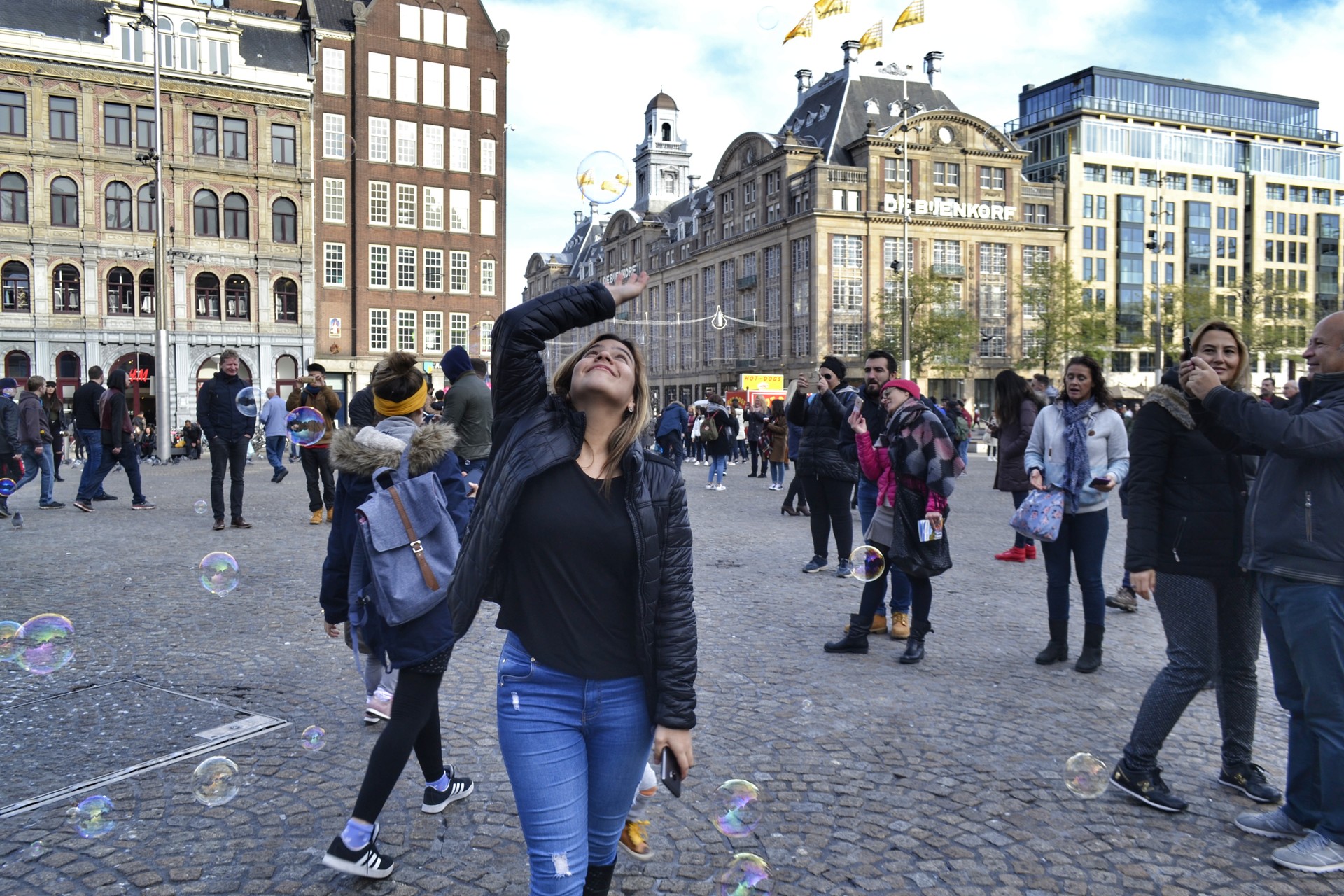 JUGANDO CON BURBUJAS