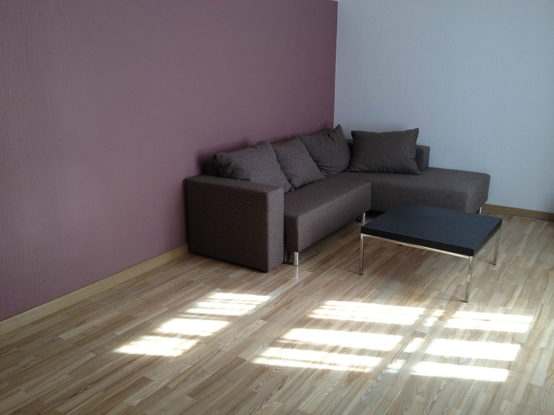 Just renovated, 3 room light and modern apartment at the very centre of