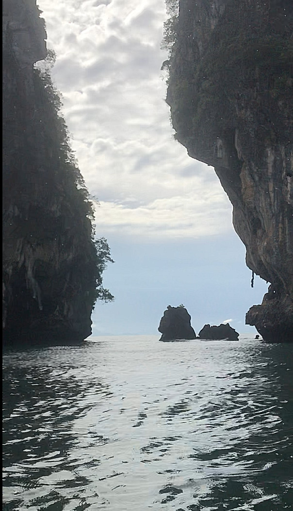 Kayaking at Railay Beach | Erasmus blog Thailand