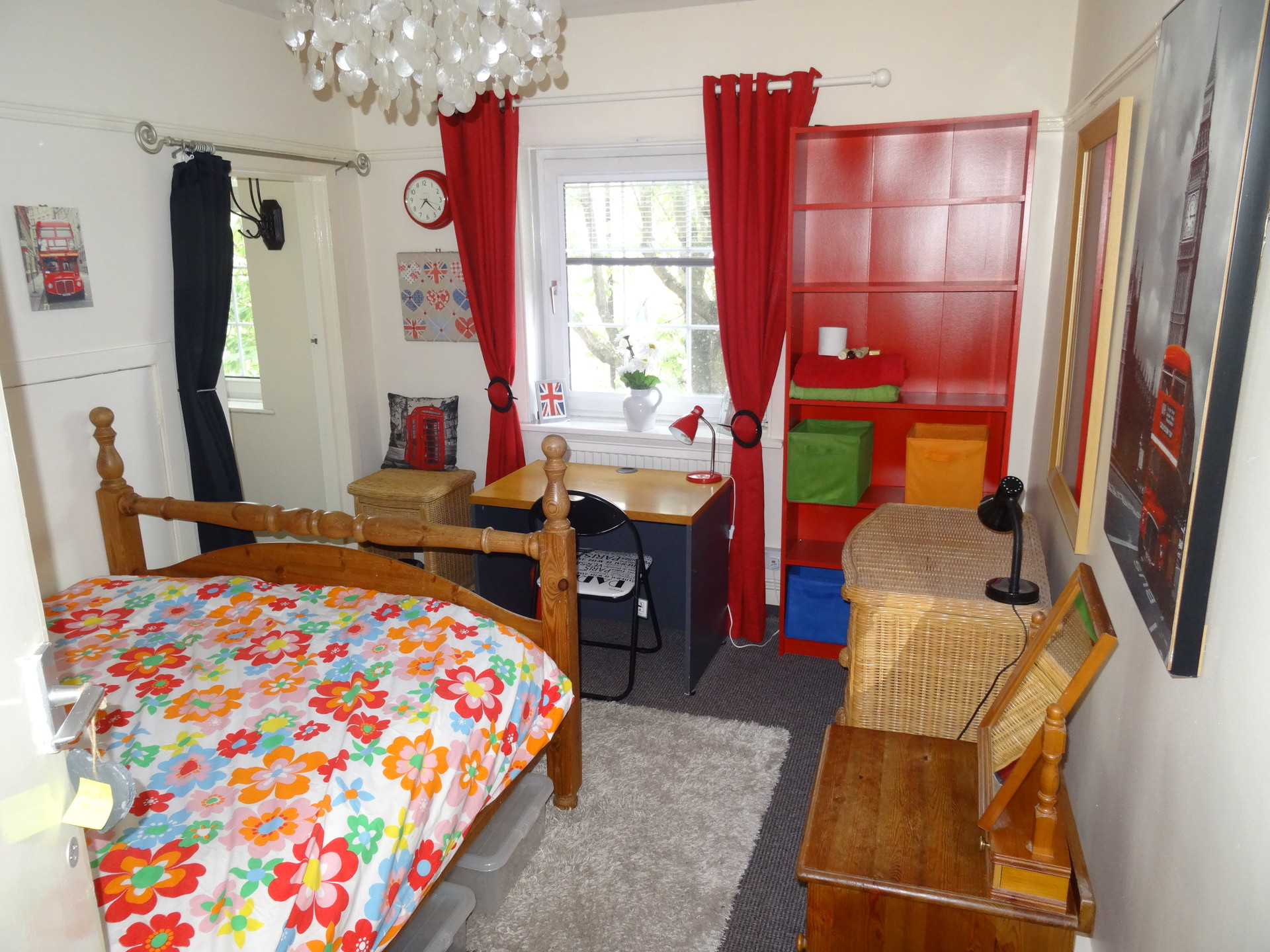 King size bright room in Southampton Room for rent Southampton
