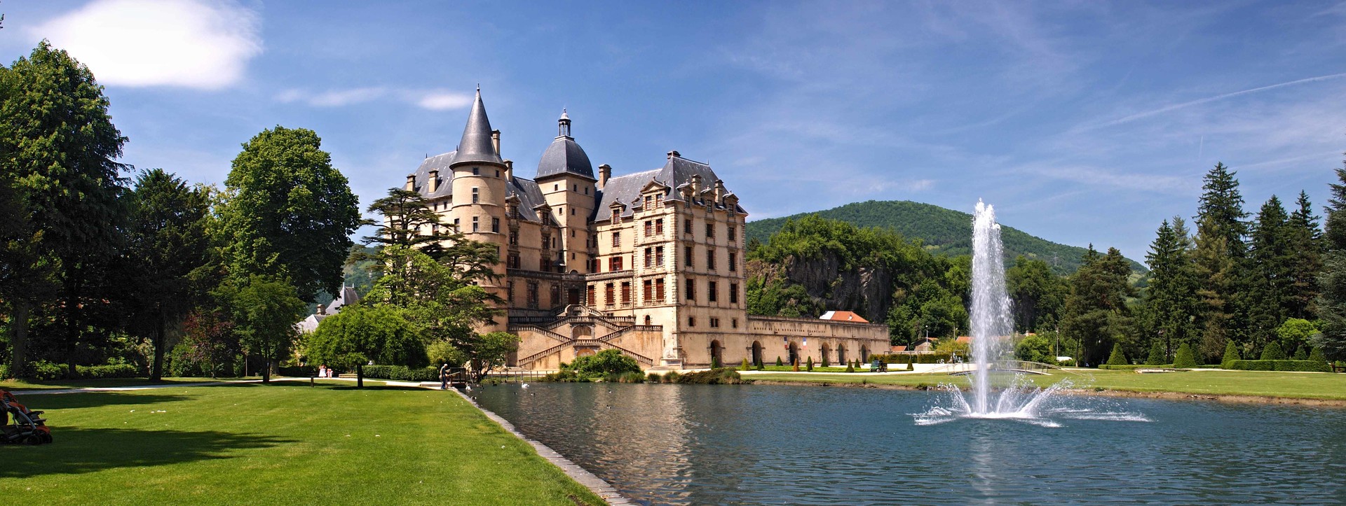 Chateau de Vizille, Isere, France бесплатно