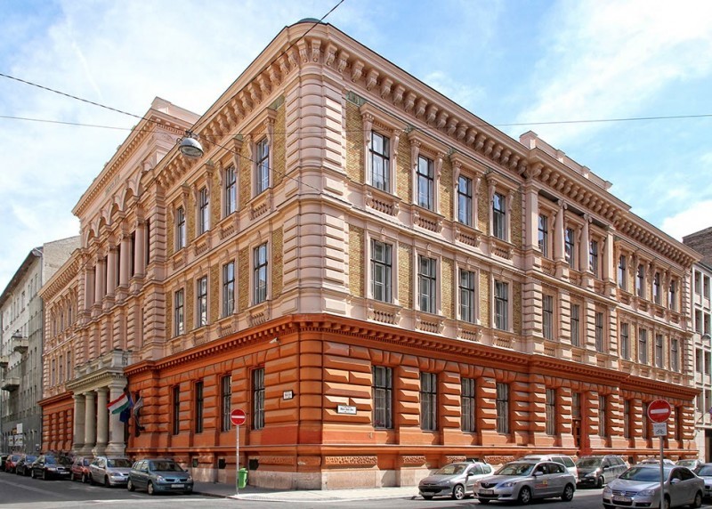 Budapest Business School
