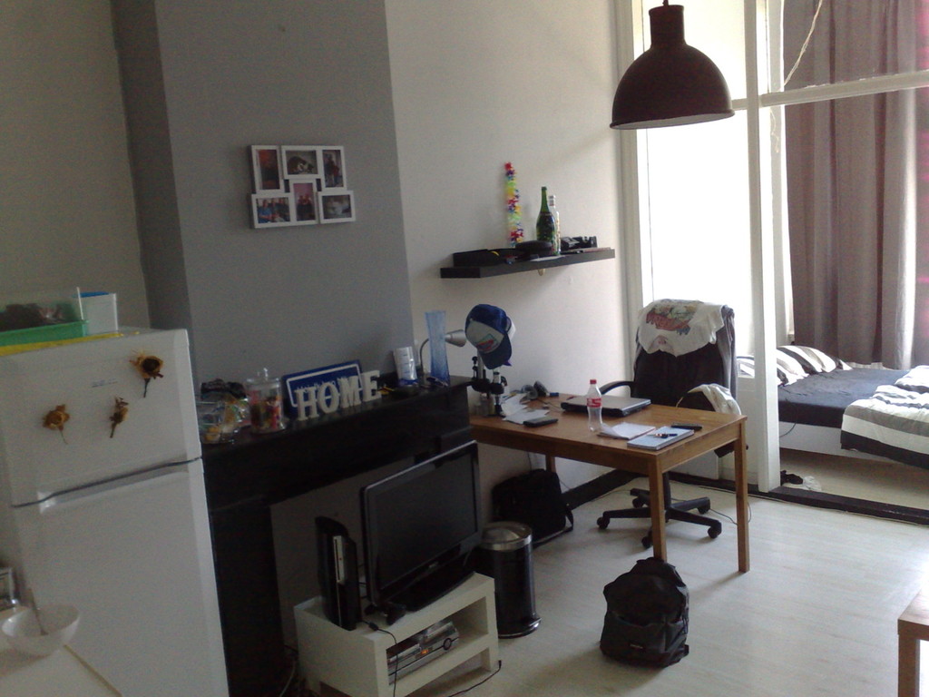 Laan van Meerdervoort 347 in Den Haag 30 m2 room available 