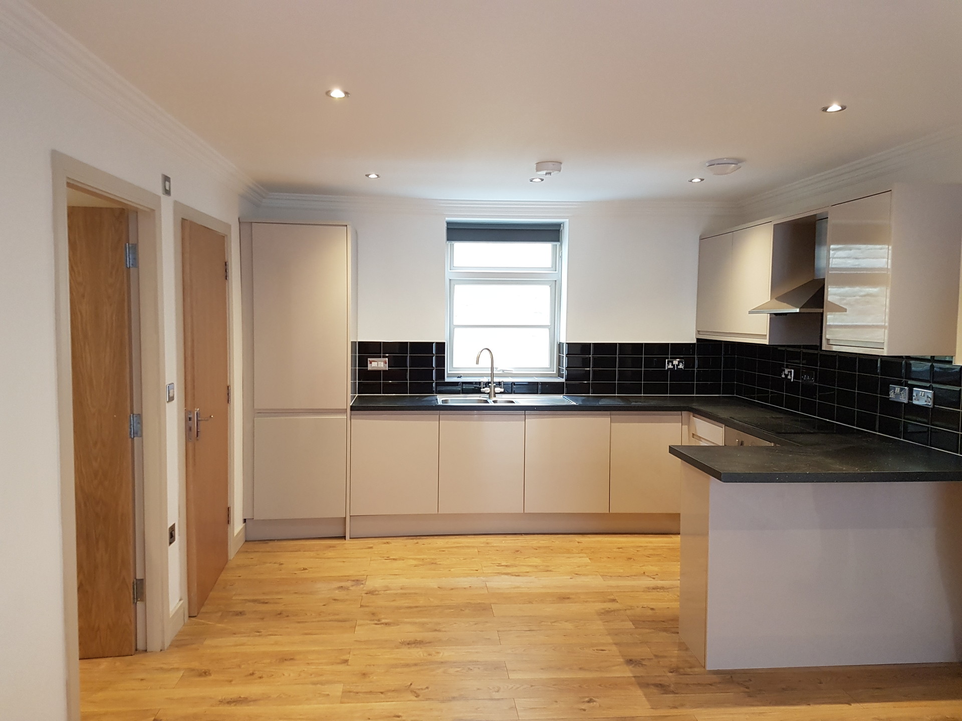 Large 1 Bedroom Apartment Sheffield City Center