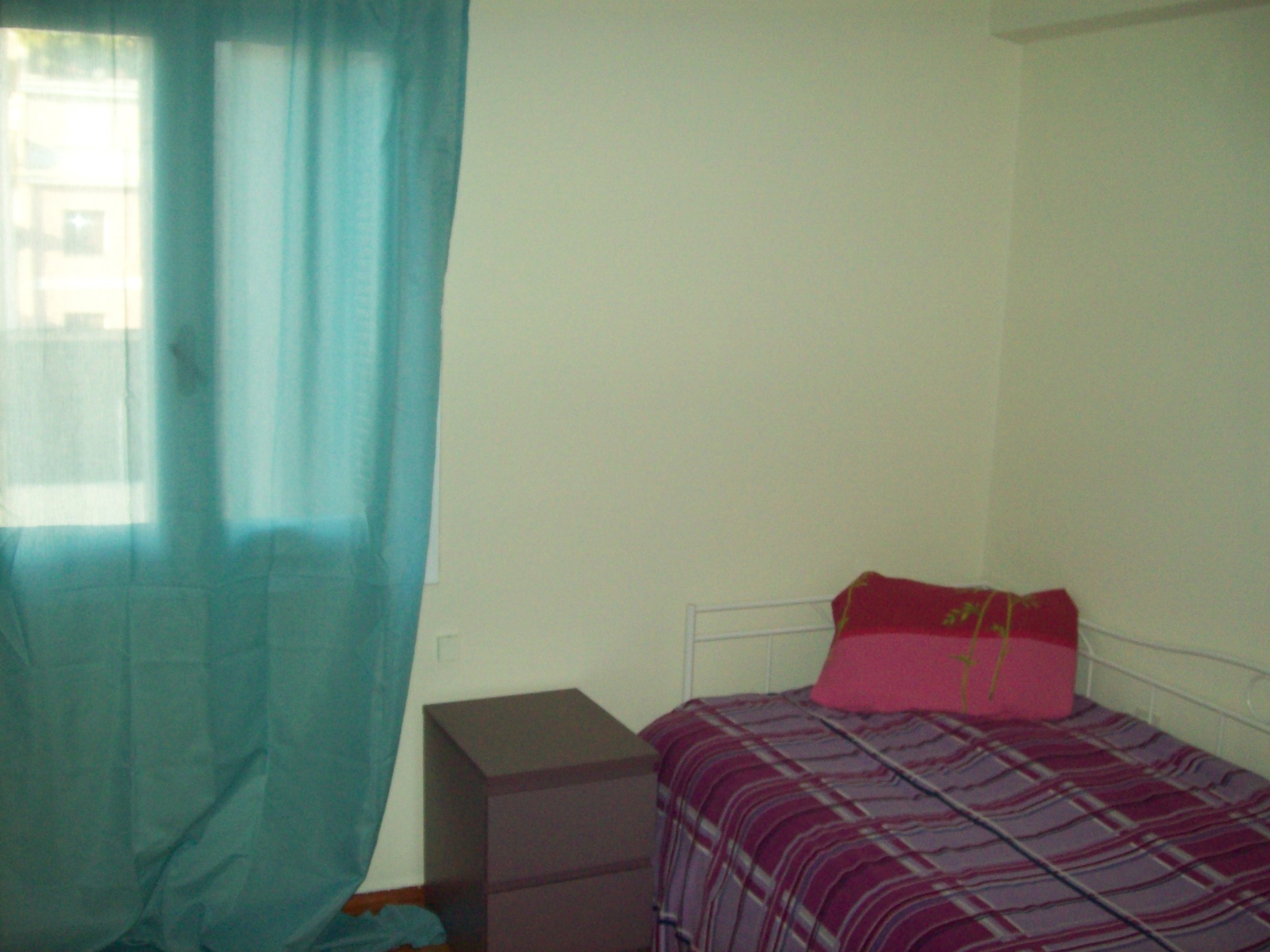 Large Cosy Single Room With Window And A C