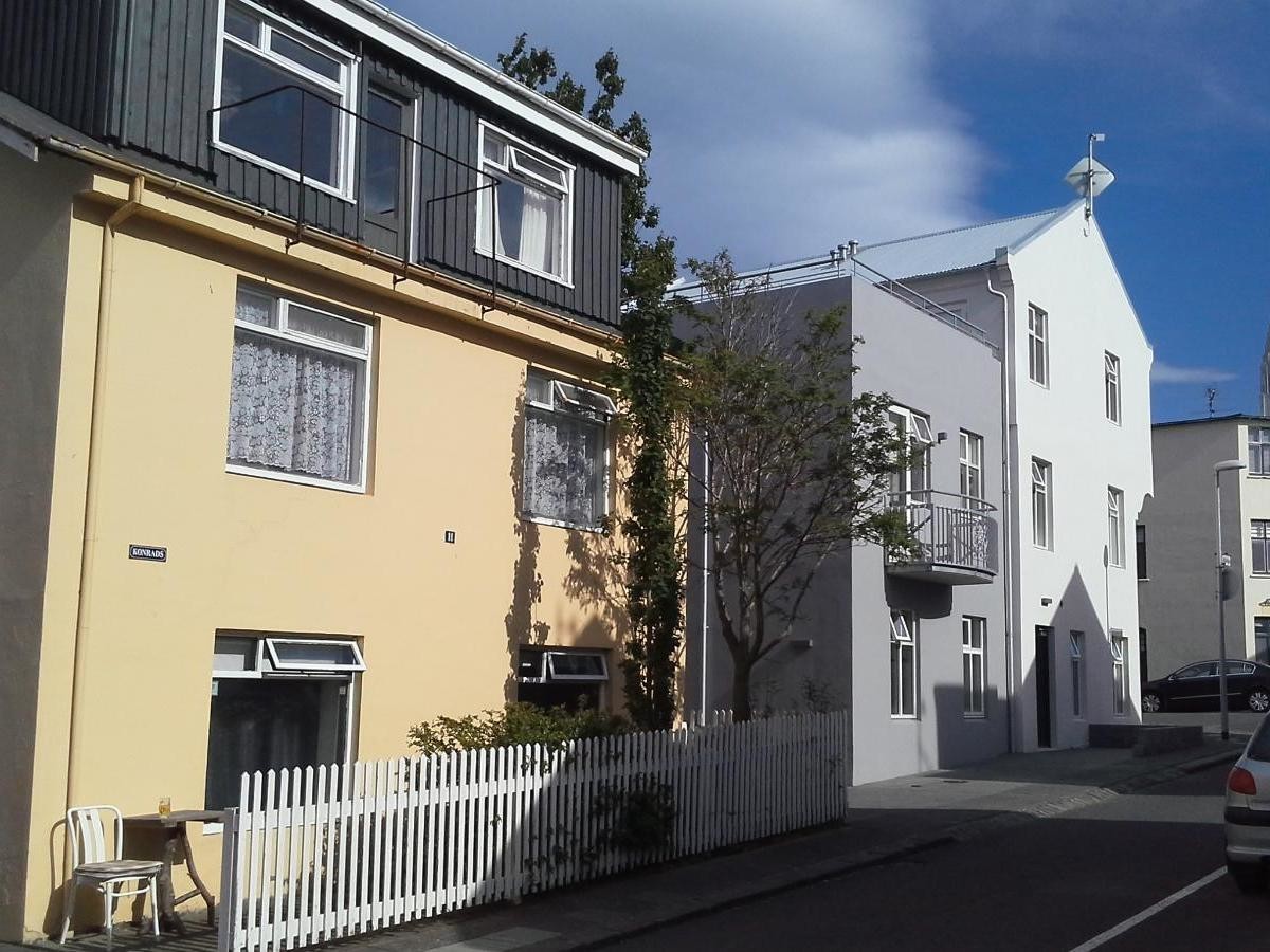 large room in downtown Reykjavík for rent! Room for rent Reykjavík