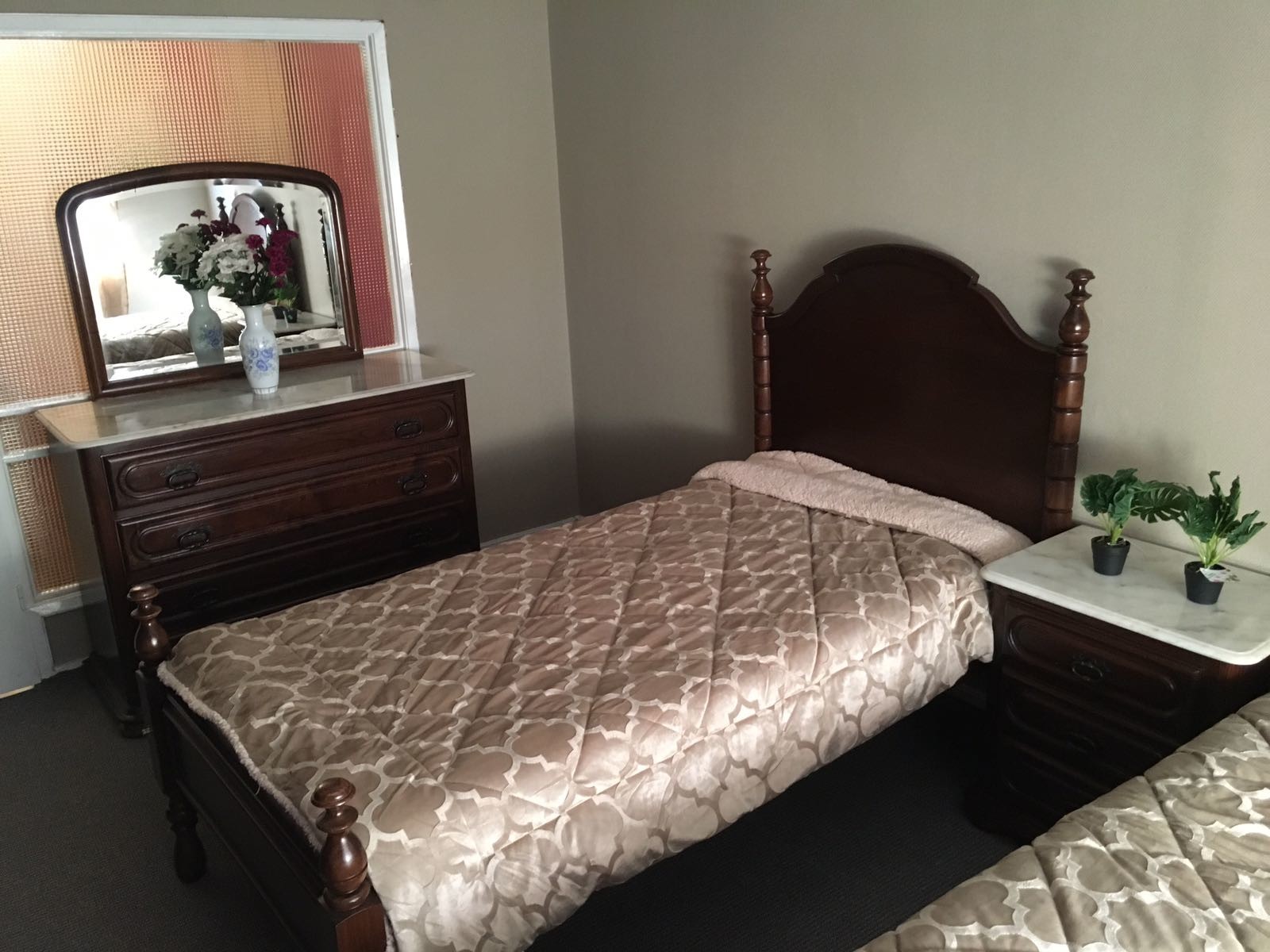 Large Room in front El Corte Ingles and Metro