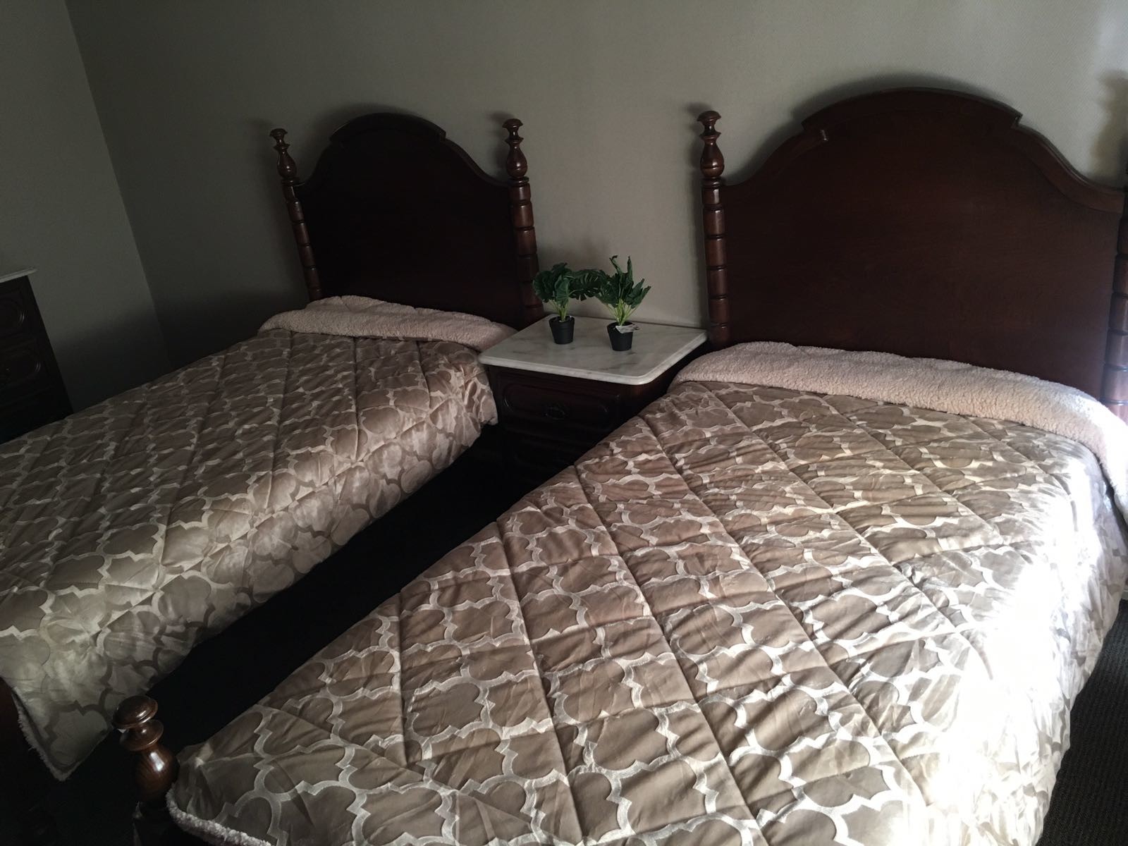 Large Room in front El Corte Ingles and Metro