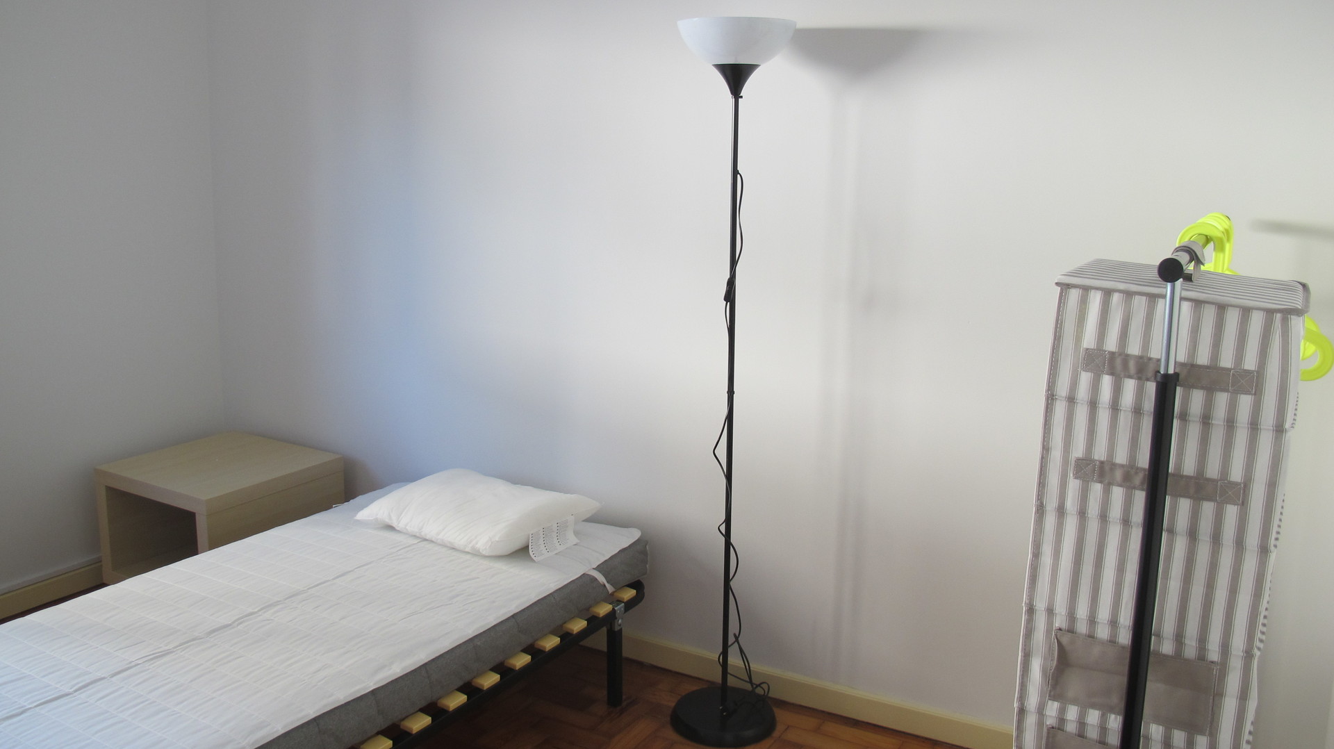 Large T4 sunny apartment rebuilt with modern furniture