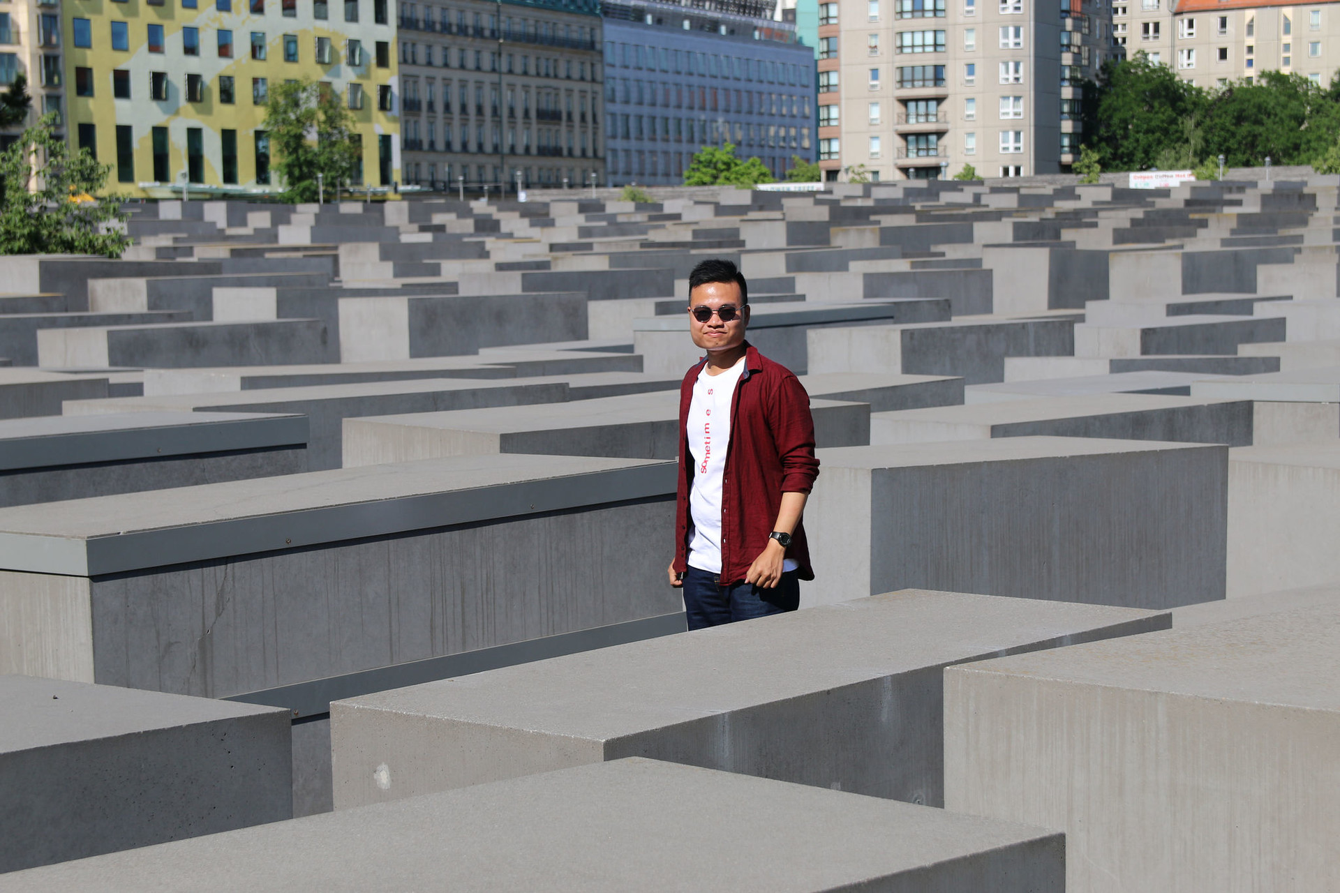 lost-holocaust-jews-memorial-berlin-3d53
