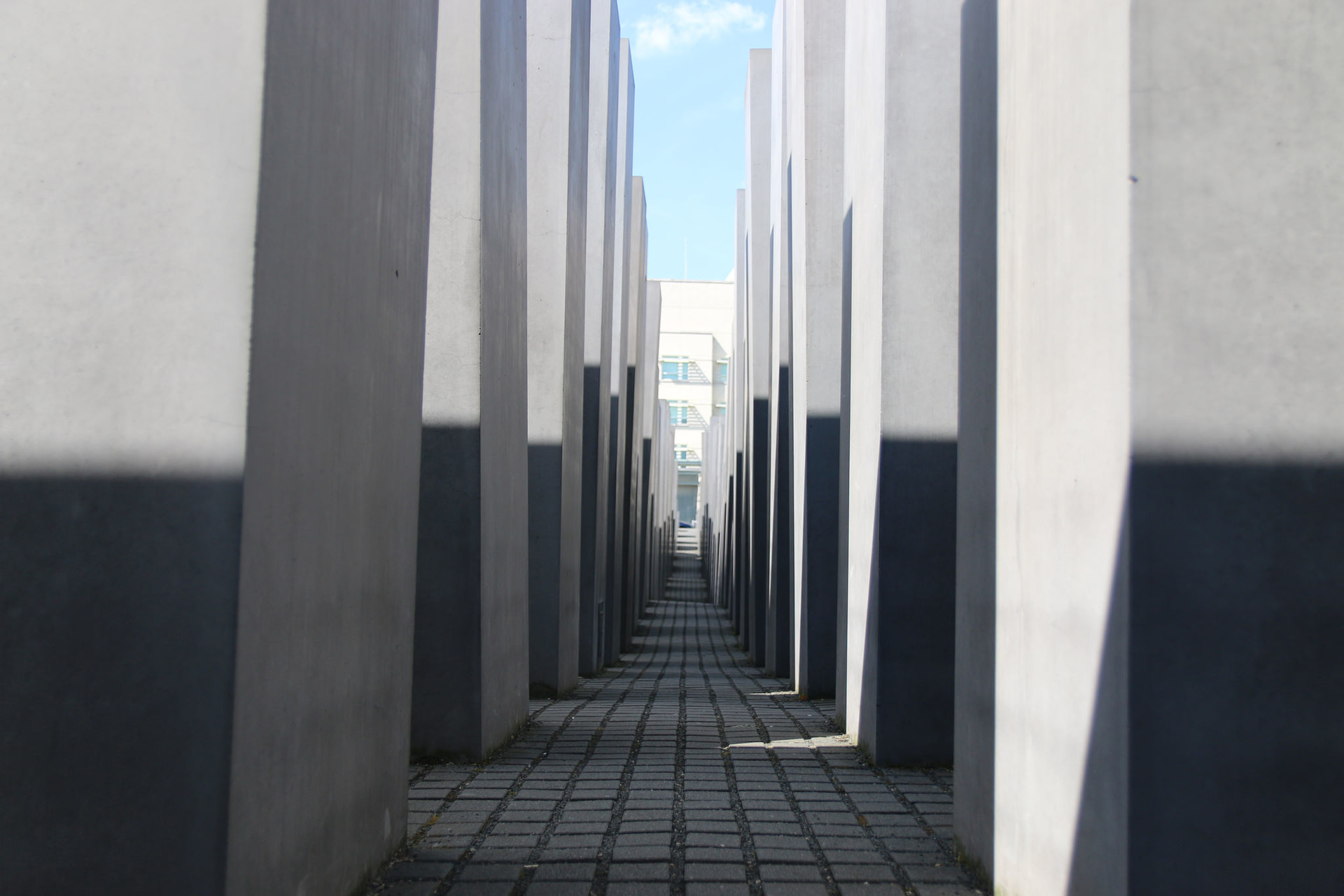 lost-holocaust-jews-memorial-berlin-f99e