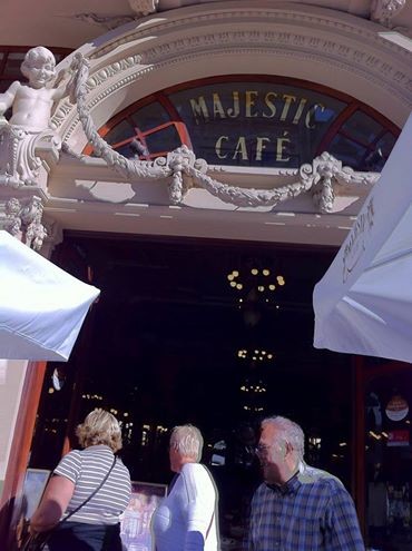 majestic-cafe-porto-403eaeed6b7802fb4688