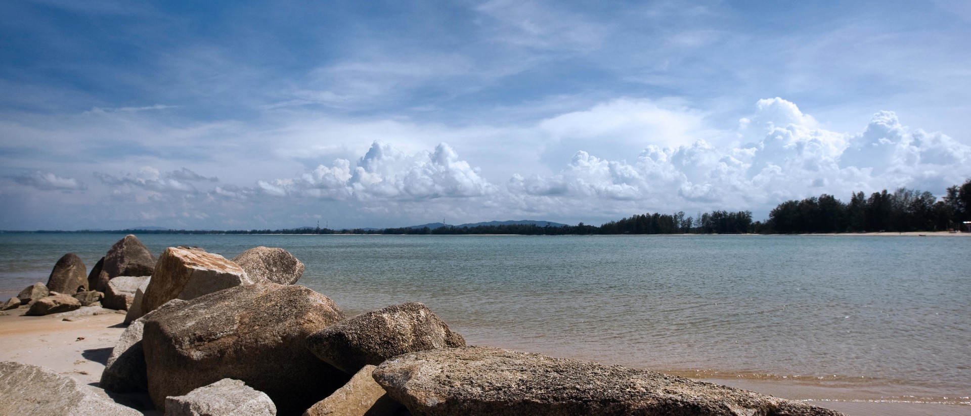 malaysias-beach-towns-cherating-full-gui
