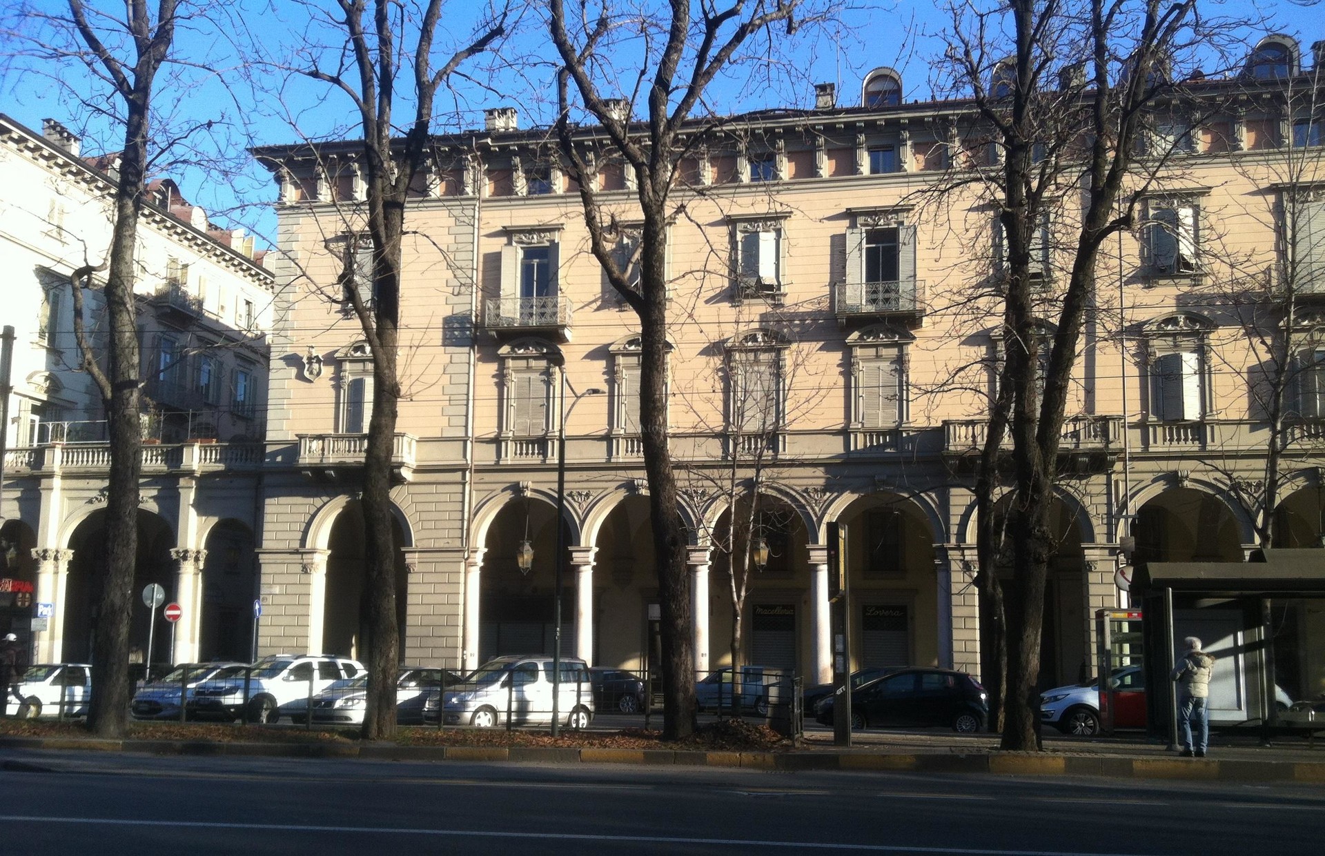 Monolocale pianoterra in centro a Torino - zona Cit Turin ...