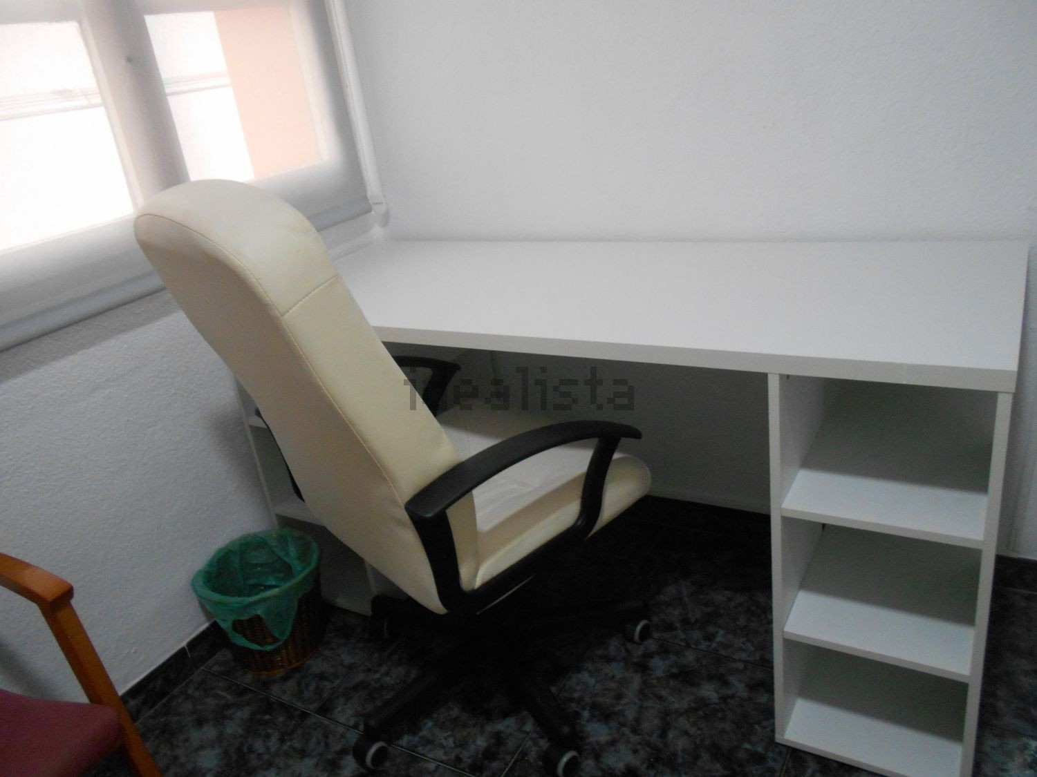 Muy cerca de Universidades. Piso 5 habitaciones exteriores. Todas con