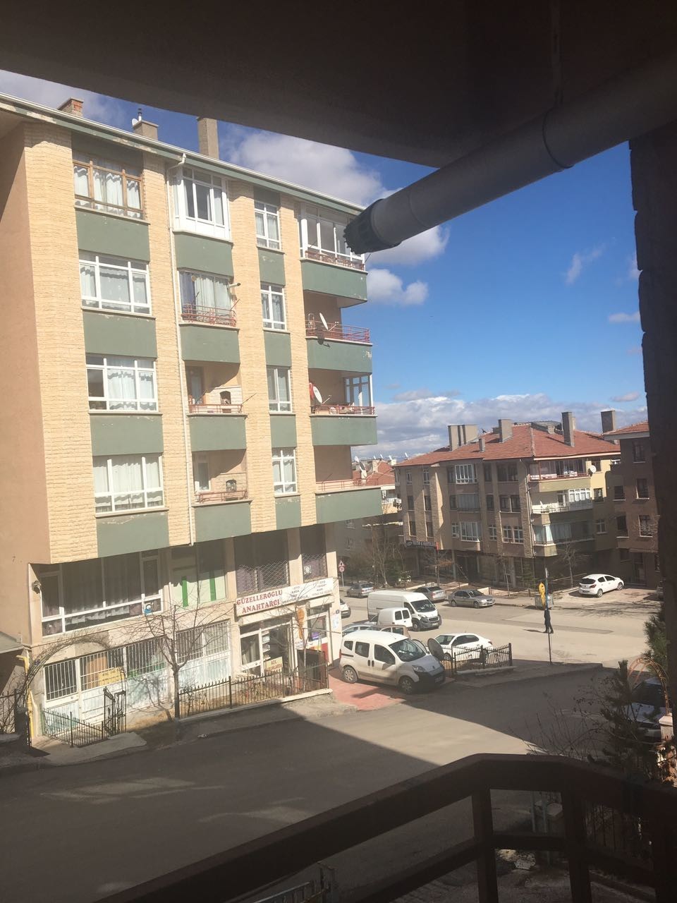 Neat, Sunny and Large Apartment in Dikmen, ANKARA Room for rent Ankara