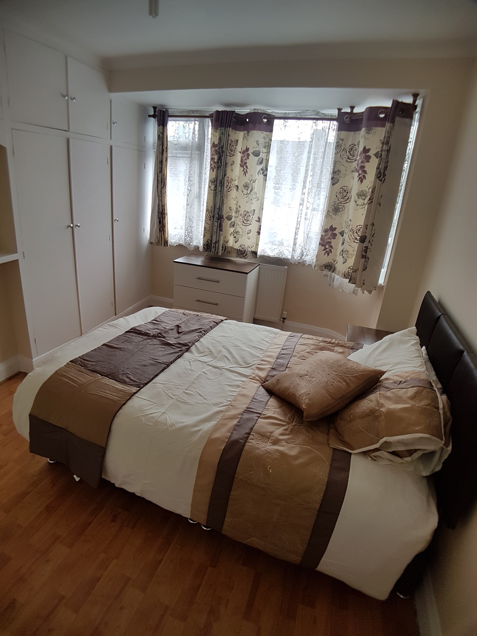 NEWLY REFURBISHED ROOMS AVAILABLE NOW Room for rent Harrow