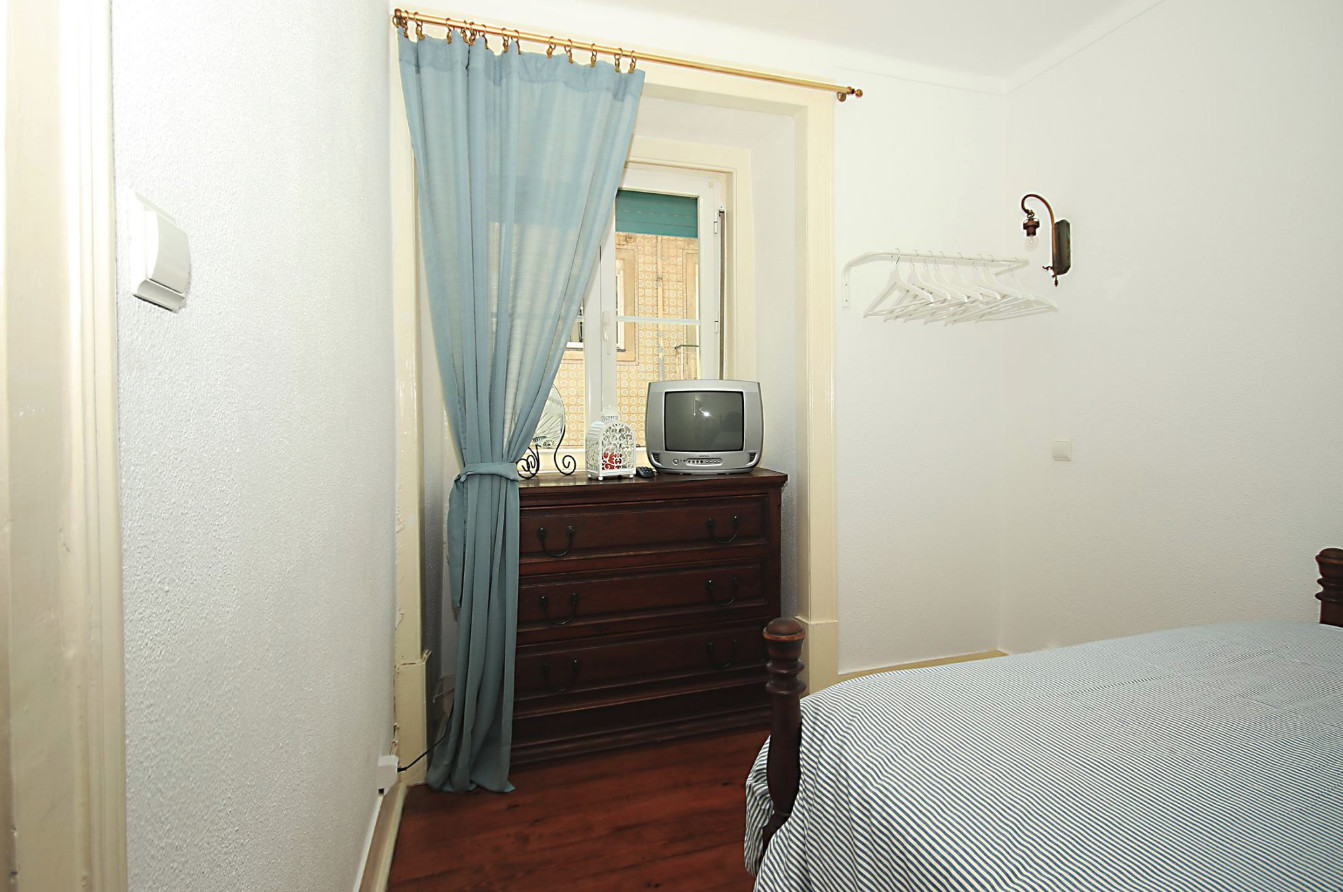 NICE APARTMENT IN LISBON (from 25/01)