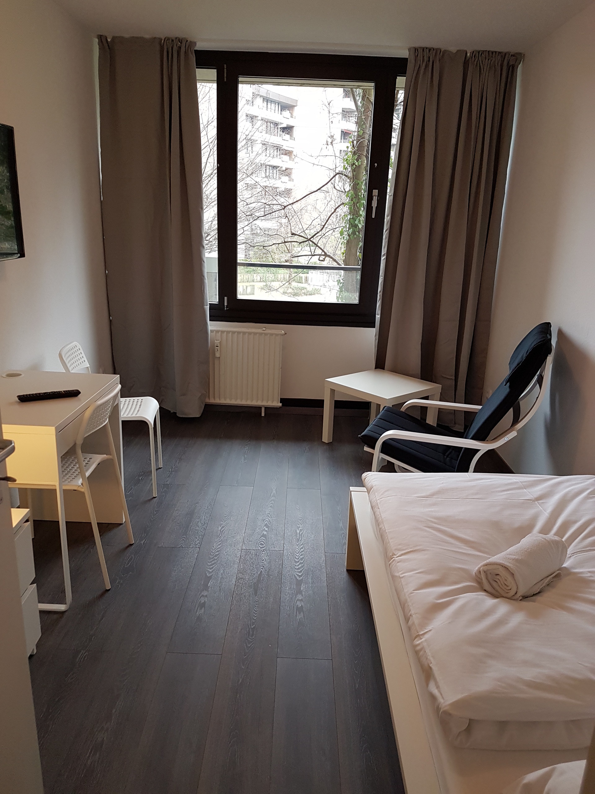 Nice ready furnished room with TV and Wifi in Cologne | Room for rent ...