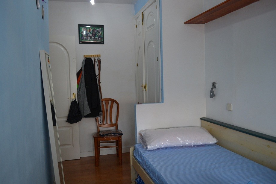 Center of Madrid - Small room in a nice apartment shared 