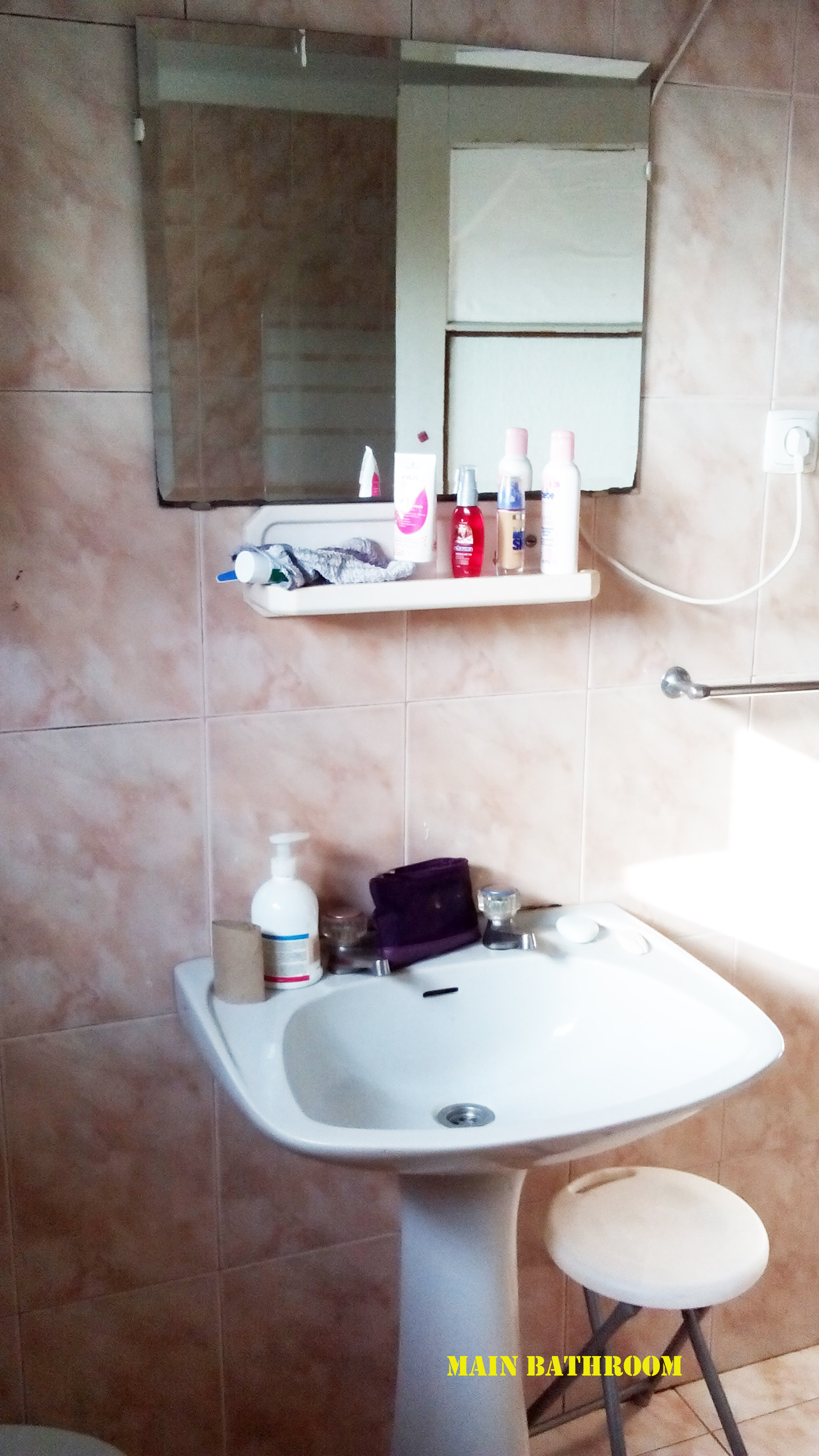 Nice single room close to Coimbra University