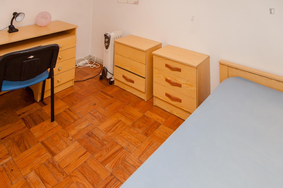 Nice single room close to Coimbra University