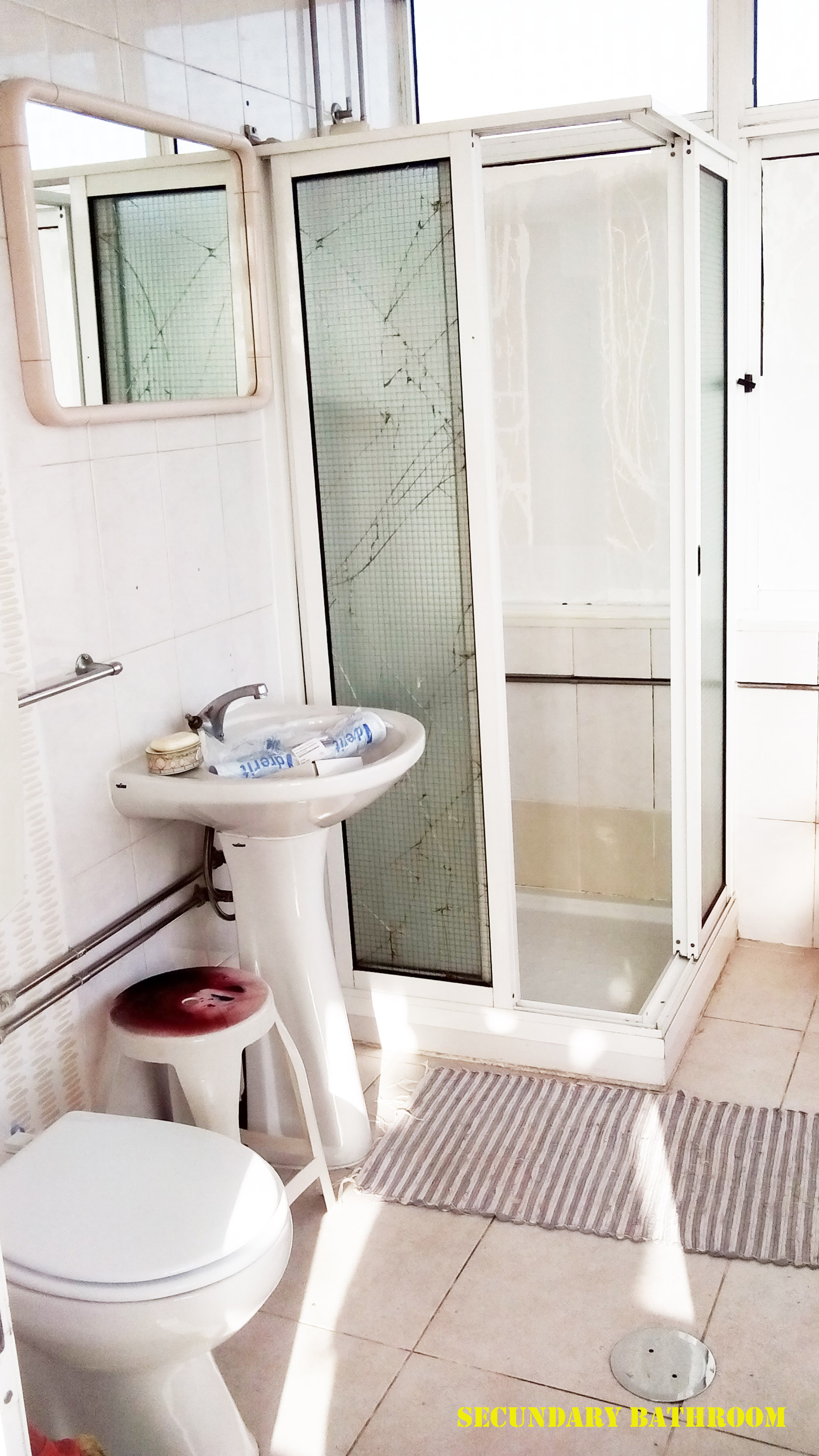 Nice single room close to Coimbra University