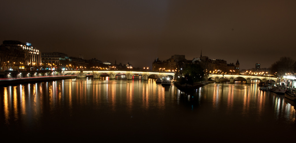 Night in Paris: Seine