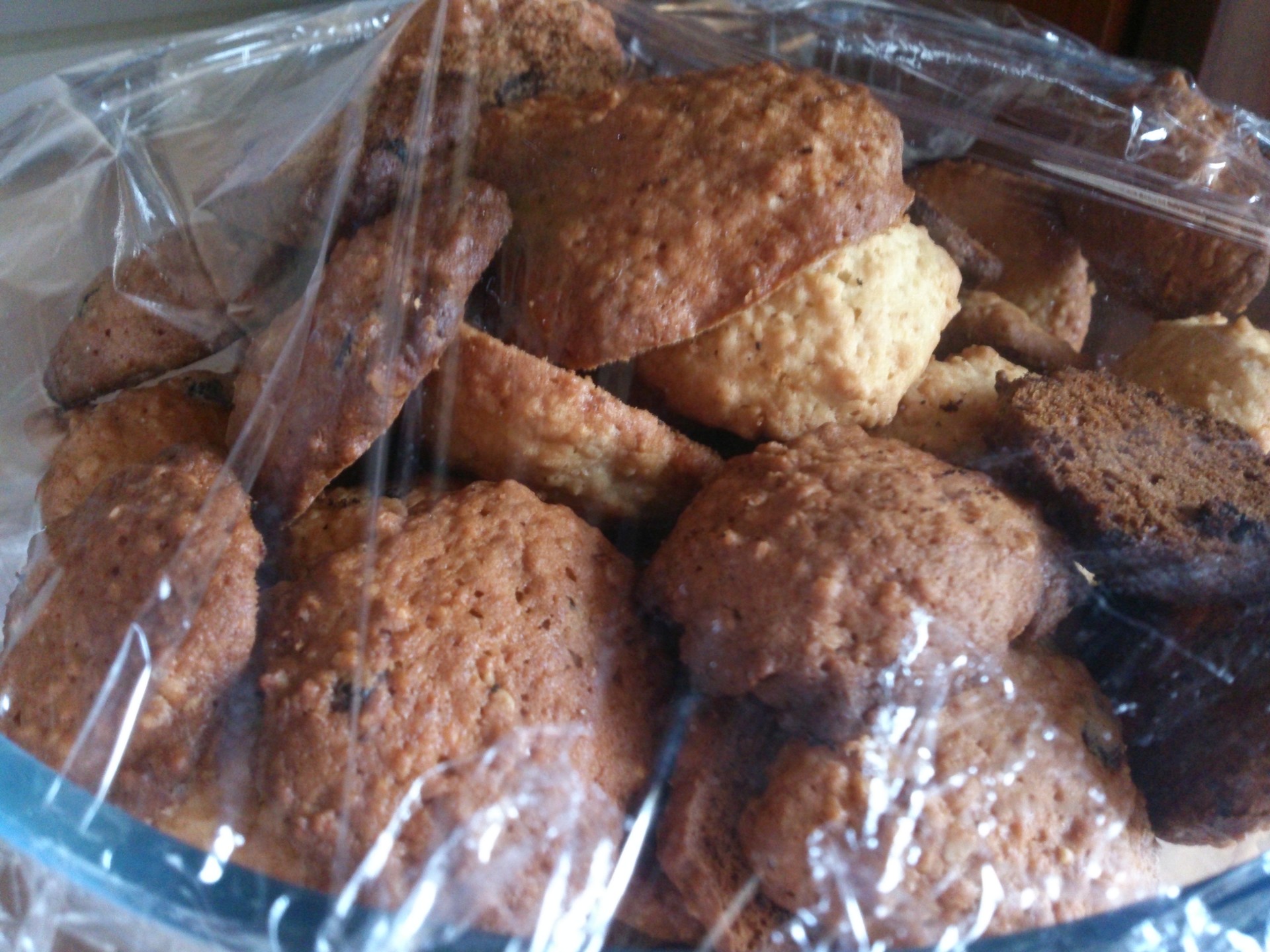 oatmeal-cookies-8c79a804c2cbe3836fcf478c