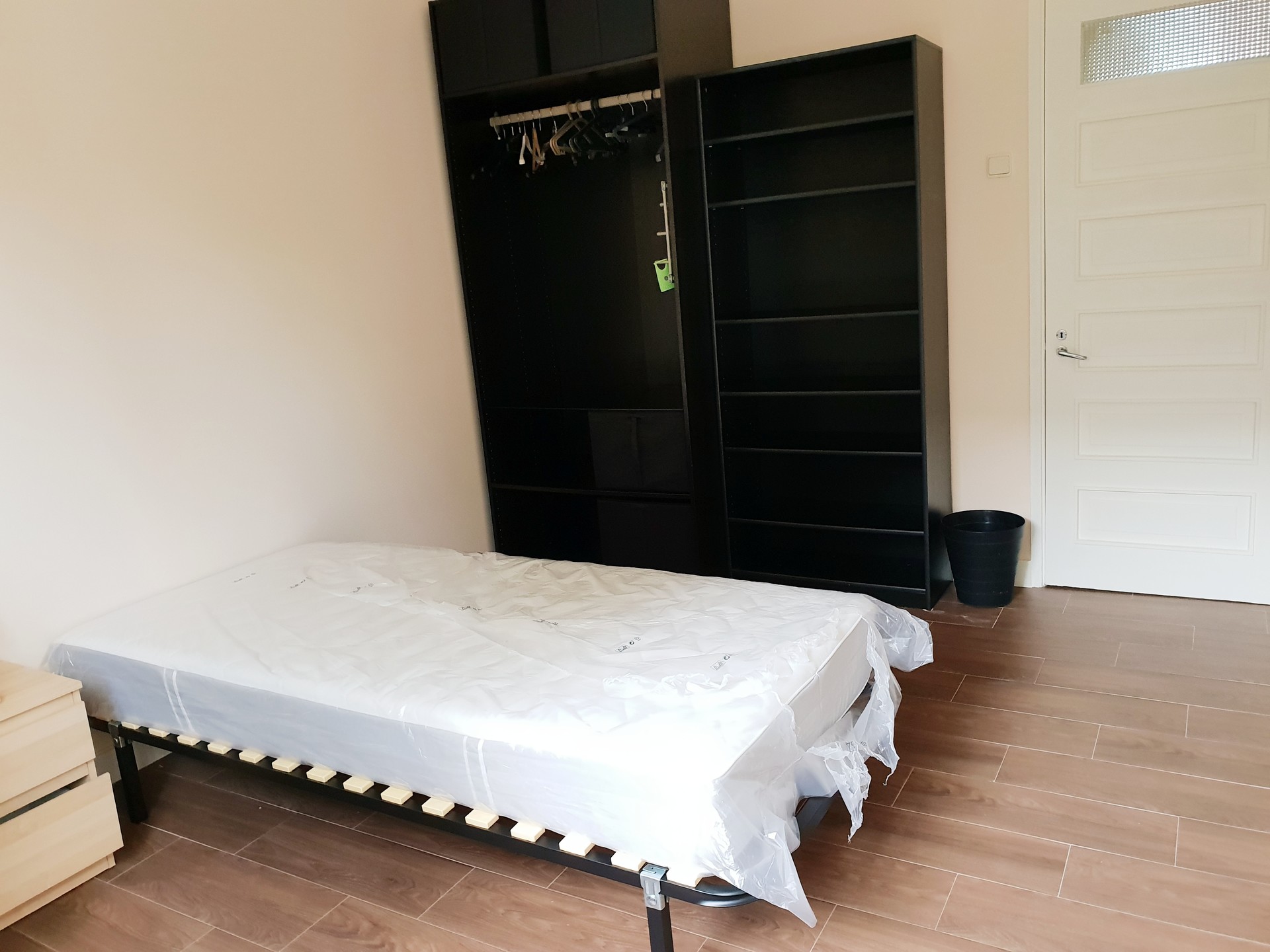 One single room in apartment near CAMPO ALEGRE, 5min from FLUP, FCUP and FAUP.